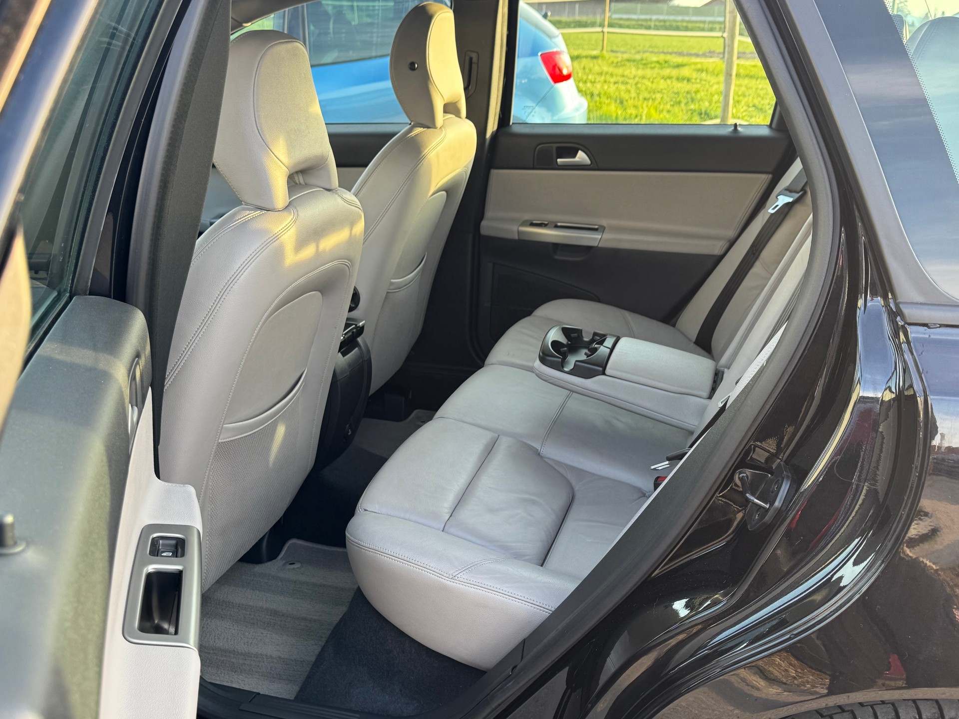 VOLVO V50 D5 Summum Geartronic-image-7