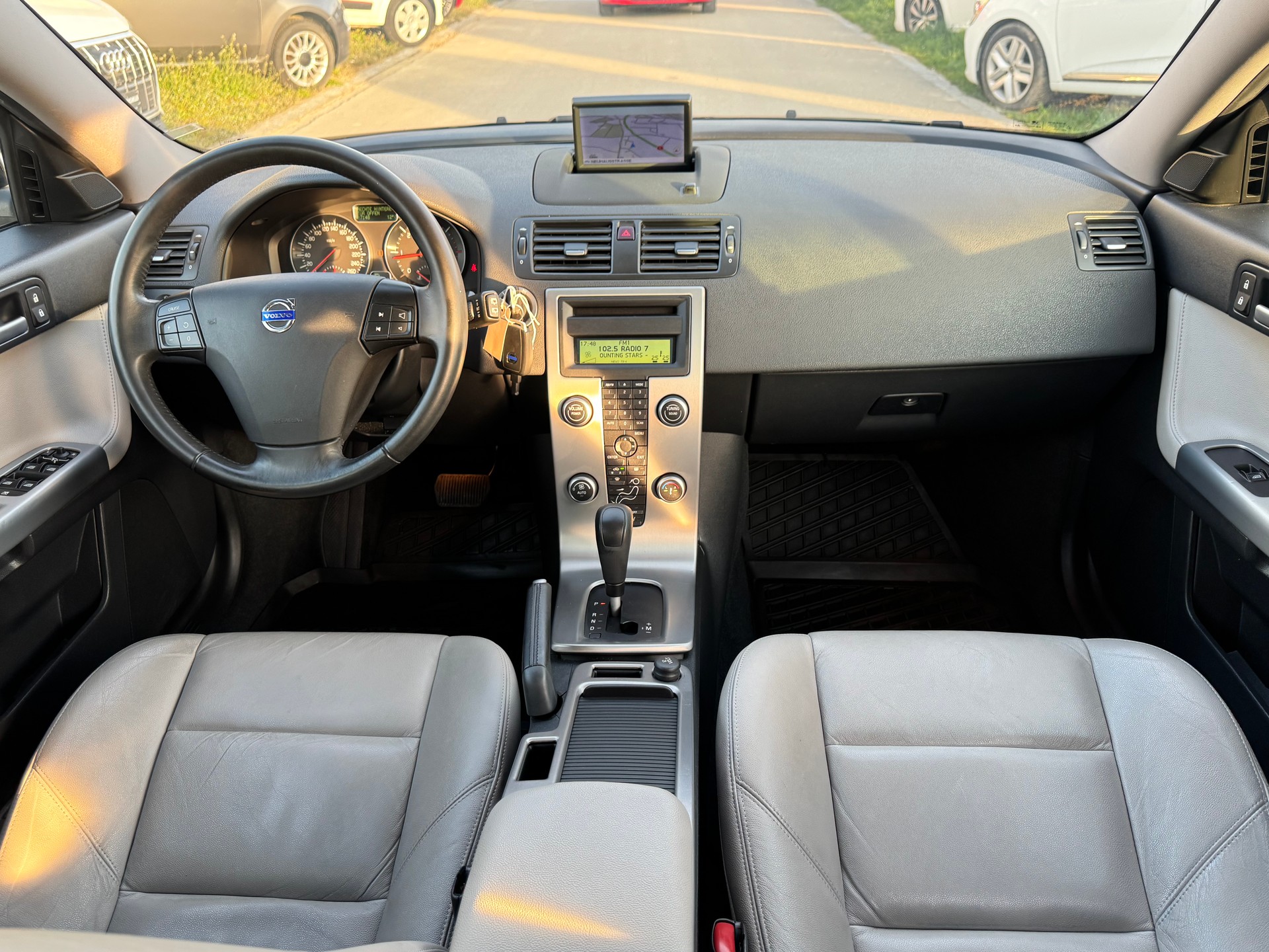 VOLVO V50 D5 Summum Geartronic-image-6