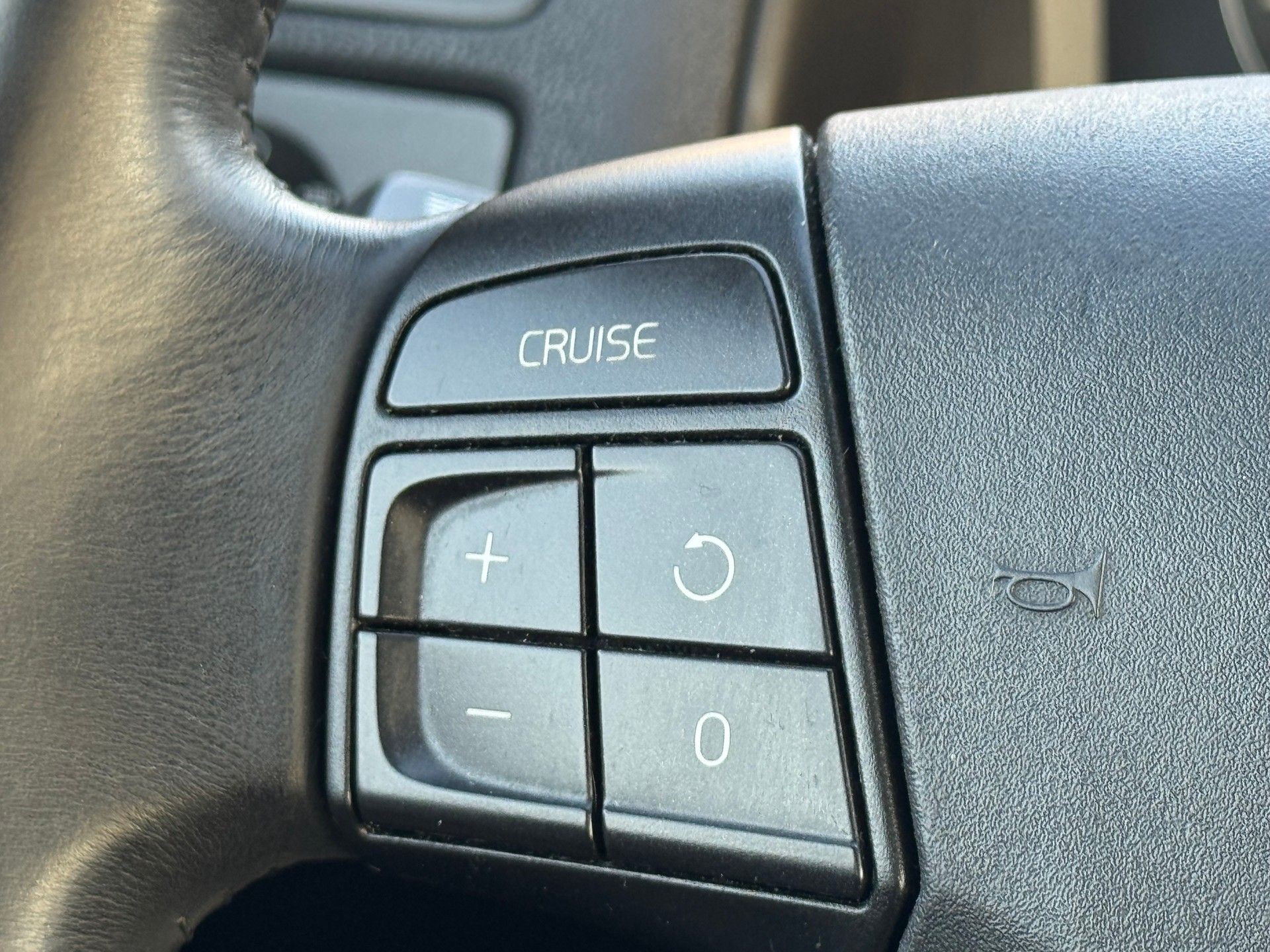 VOLVO V50 D5 Summum Geartronic-image-13