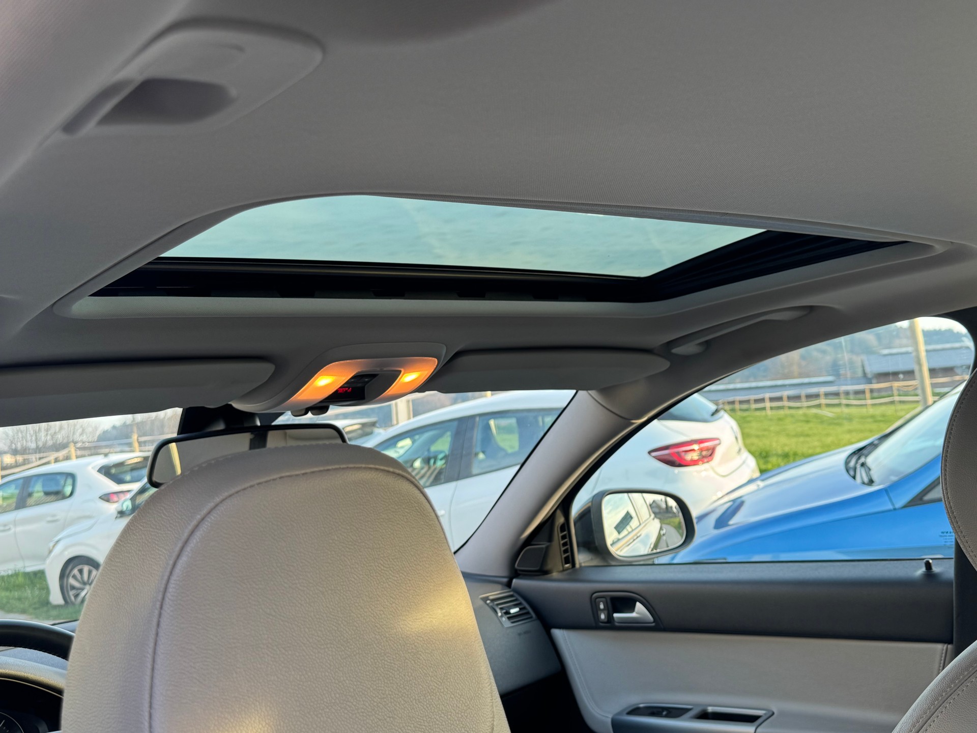 VOLVO V50 D5 Summum Geartronic-image-9