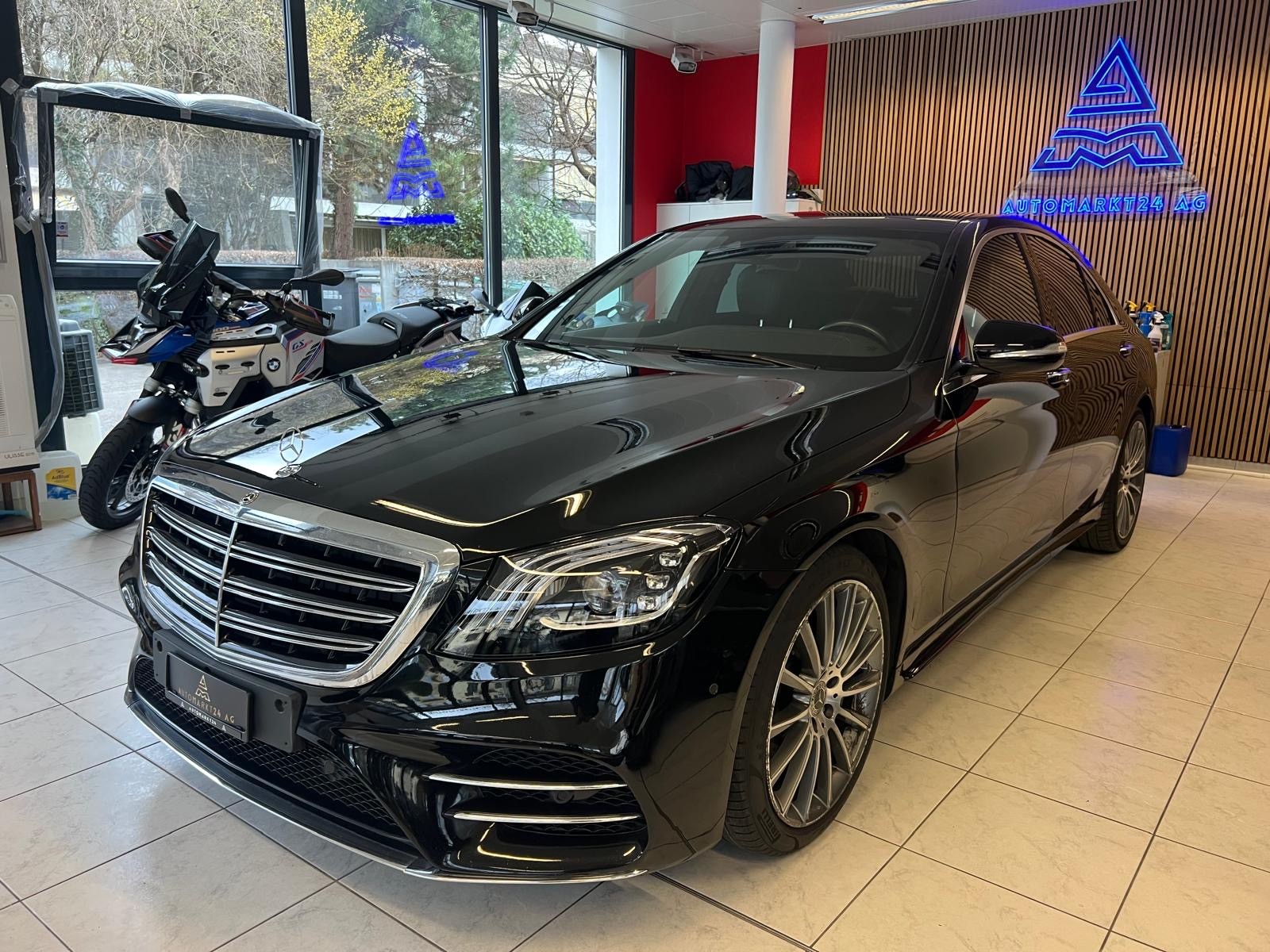 MERCEDES-BENZ S 400 d AMG Line 4matic-image-2