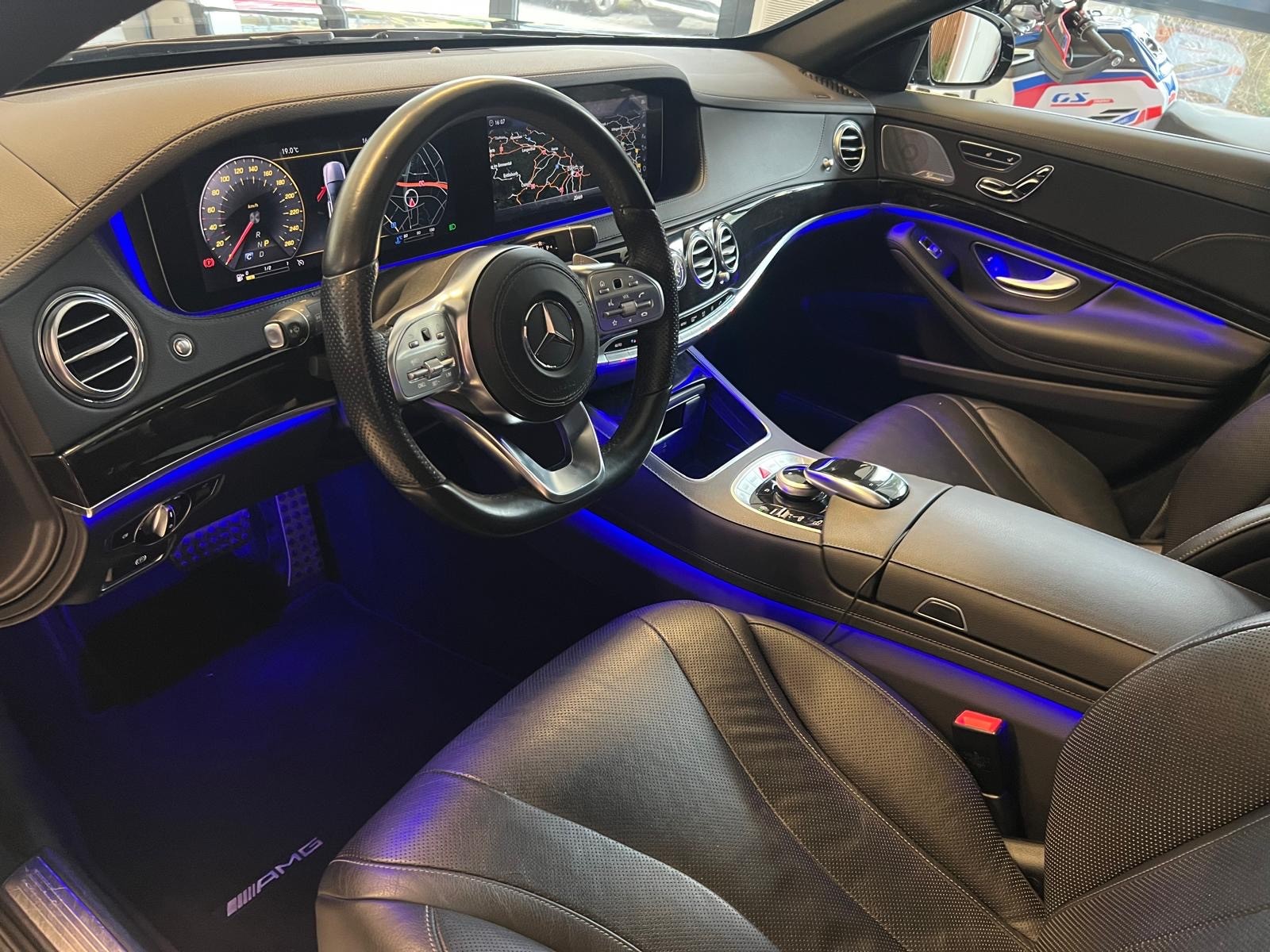 MERCEDES-BENZ S 400 d AMG Line 4matic-image-6