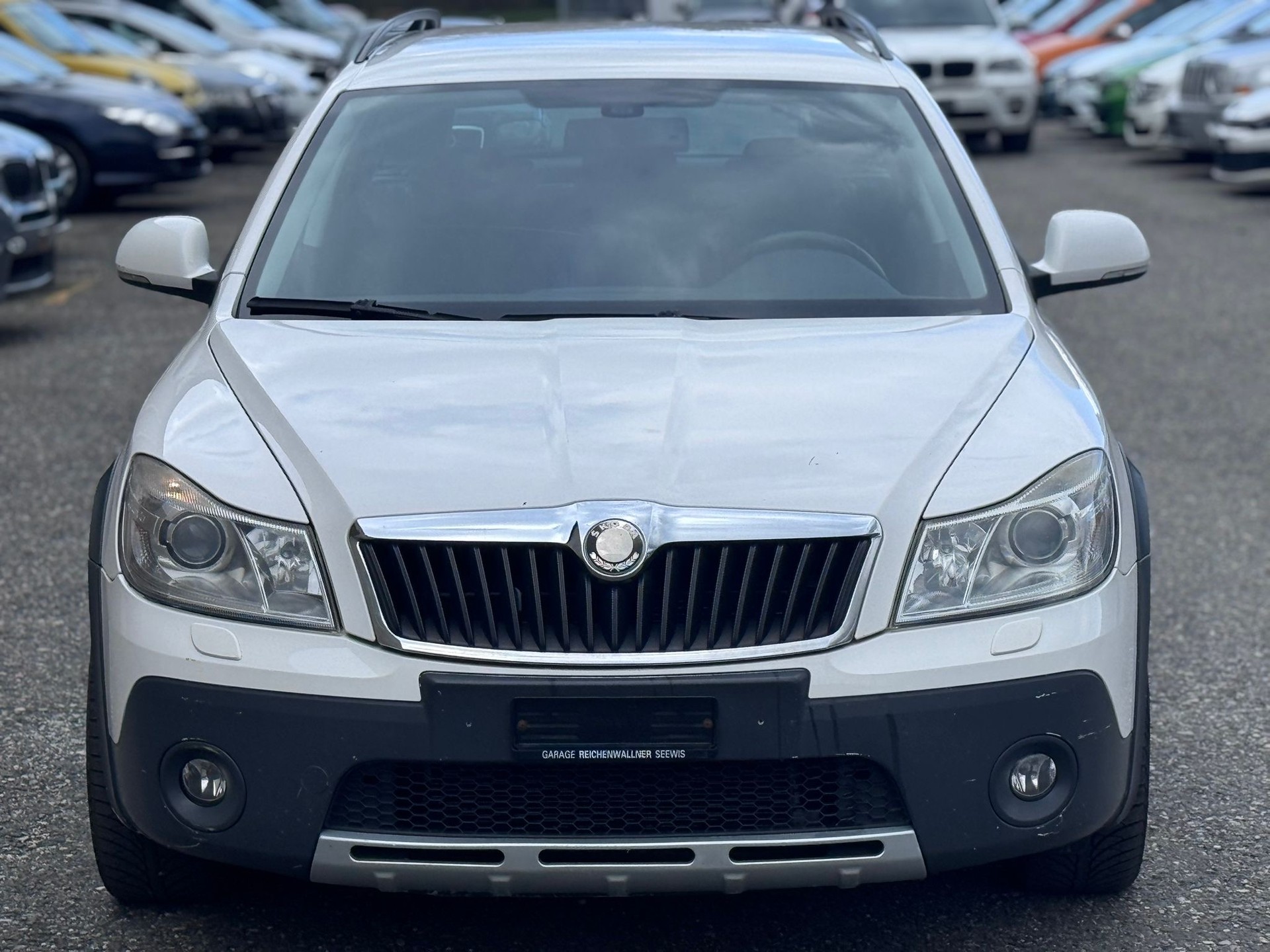 SKODA Octavia Combi 1.8 TSI Scout 4x4-image-0