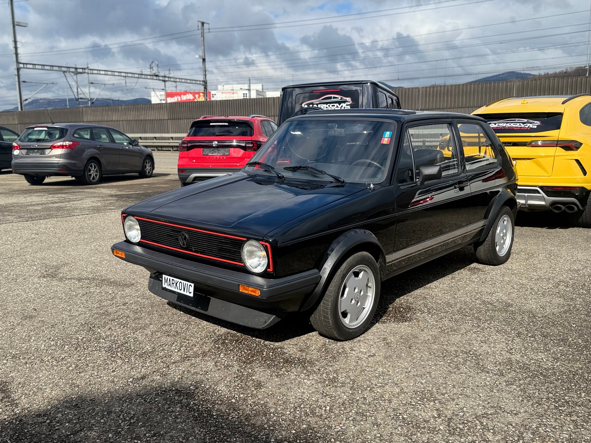 VW Golf 1800 GTI-image-2