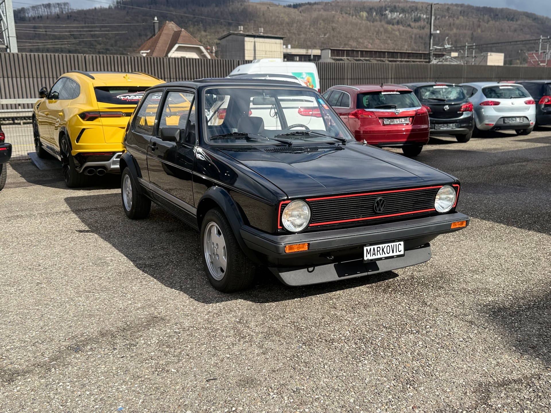 VW Golf 1800 GTI-image-1