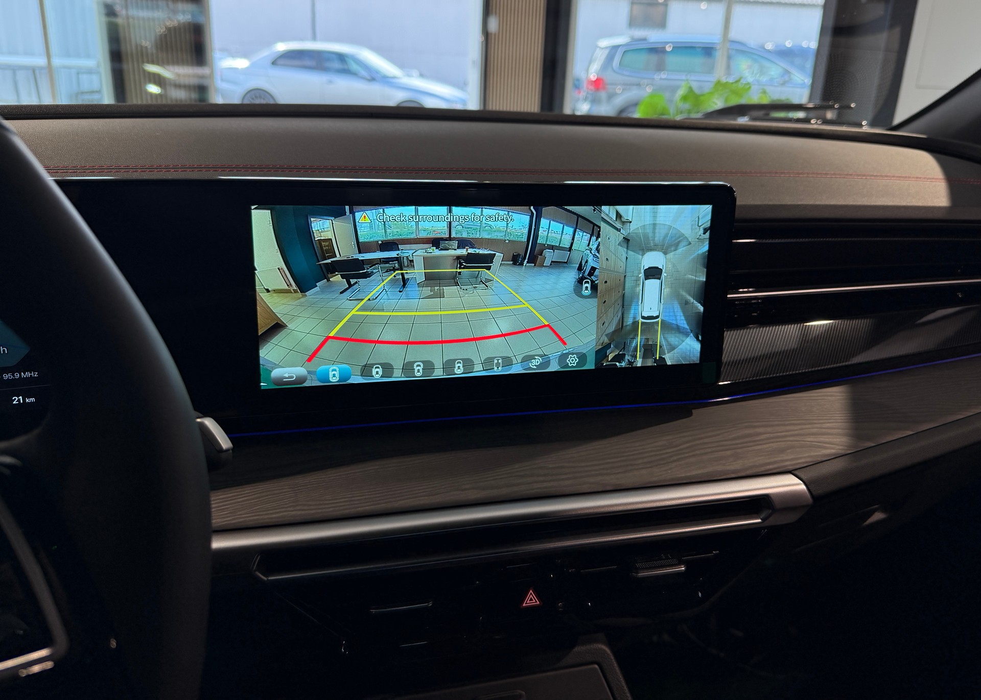 KGM-SsangYong Actyon 1.5 T GDI Hybrid Titanium Automat-image-8