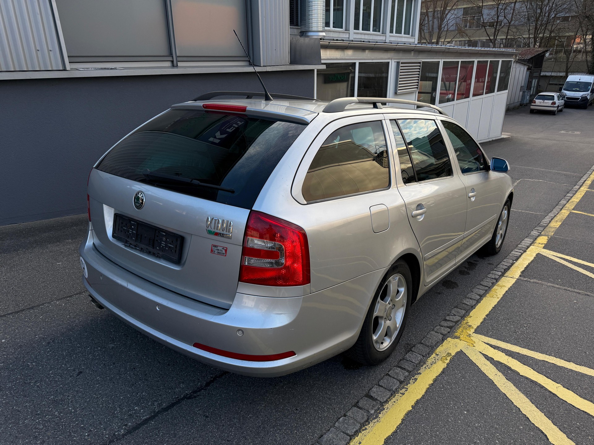 SKODA Octavia 2.0 TDI RS-image-3