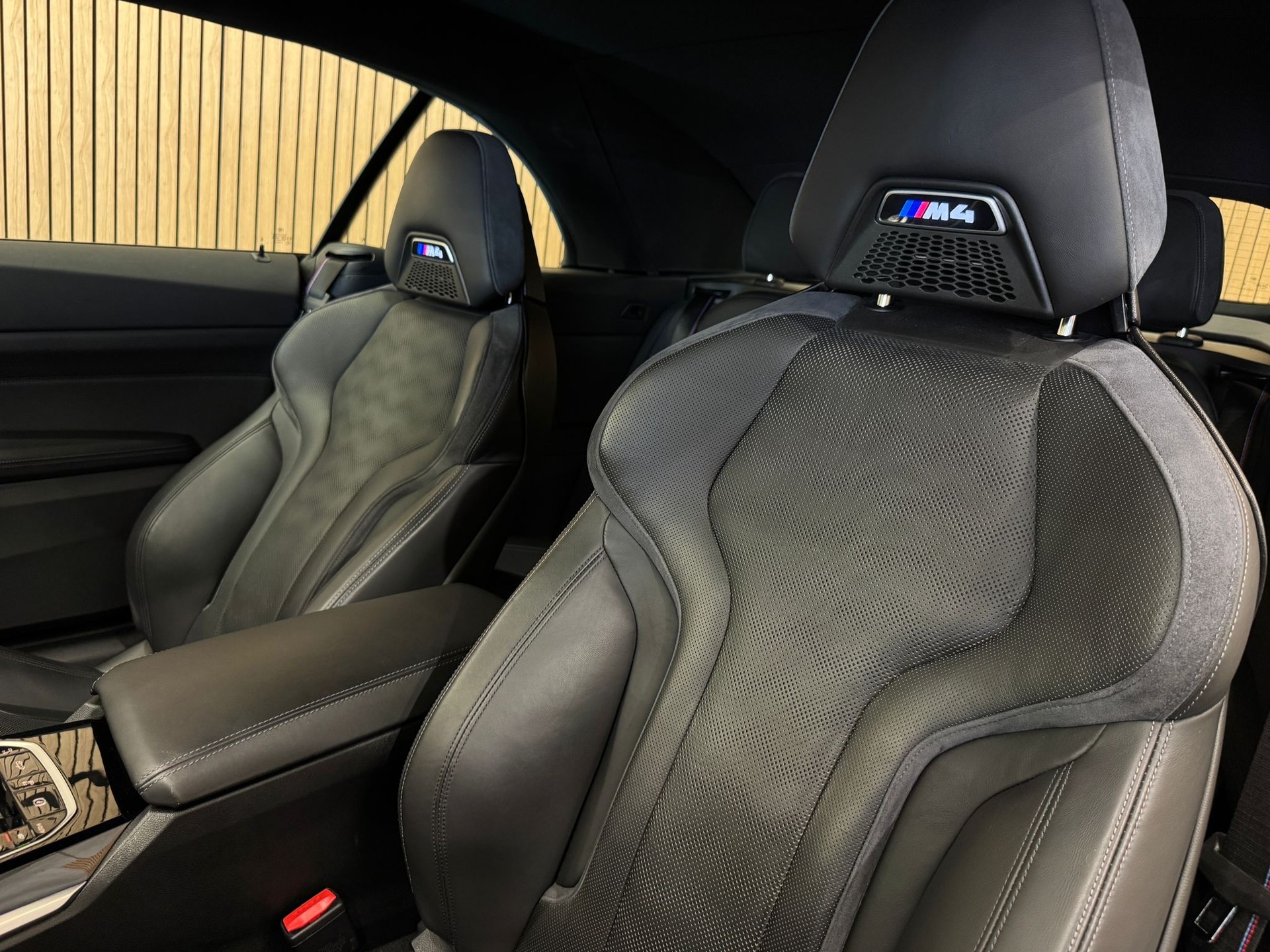 BMW M4 Cabrio Competition M xDrive *ALPINWEISS III*-image-25