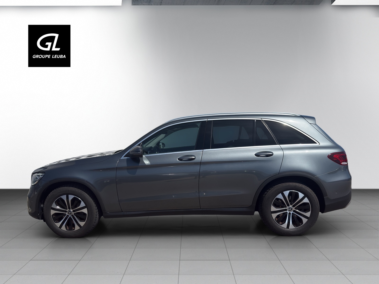 MERCEDES-BENZ GLC 200 4Matic-image-4