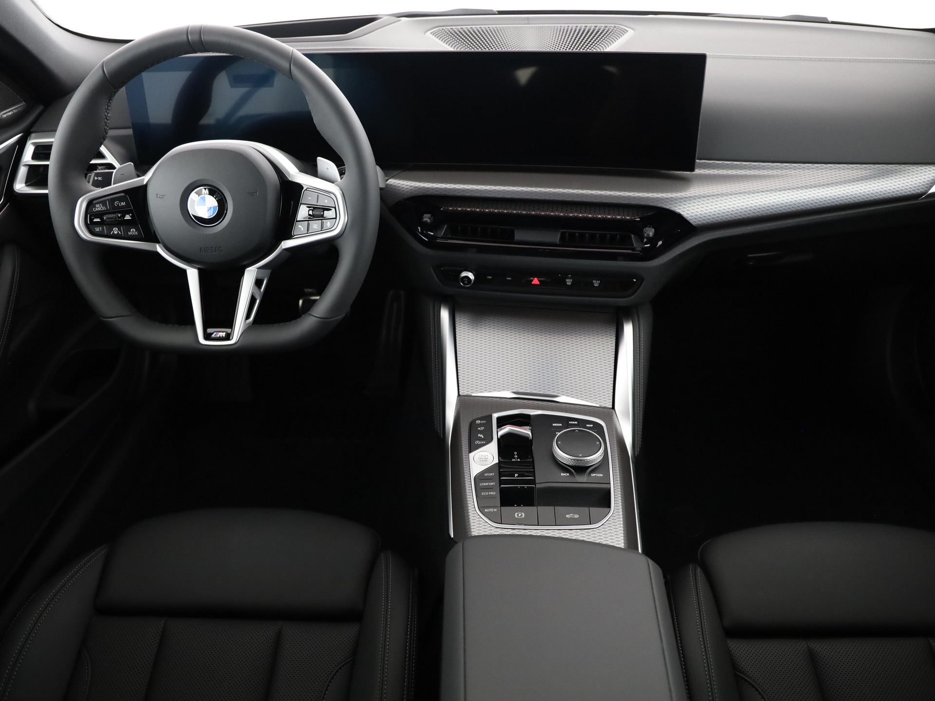 BMW 430i xDrive Cabrio-image-13