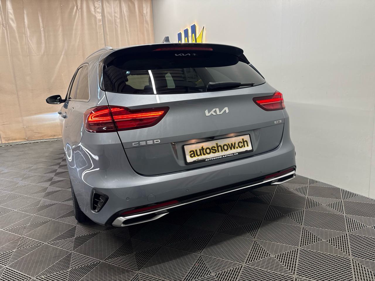 KIA Ceed Sportswagon 1.6 GDi Plug-in Hybrid Style DCT-image-15
