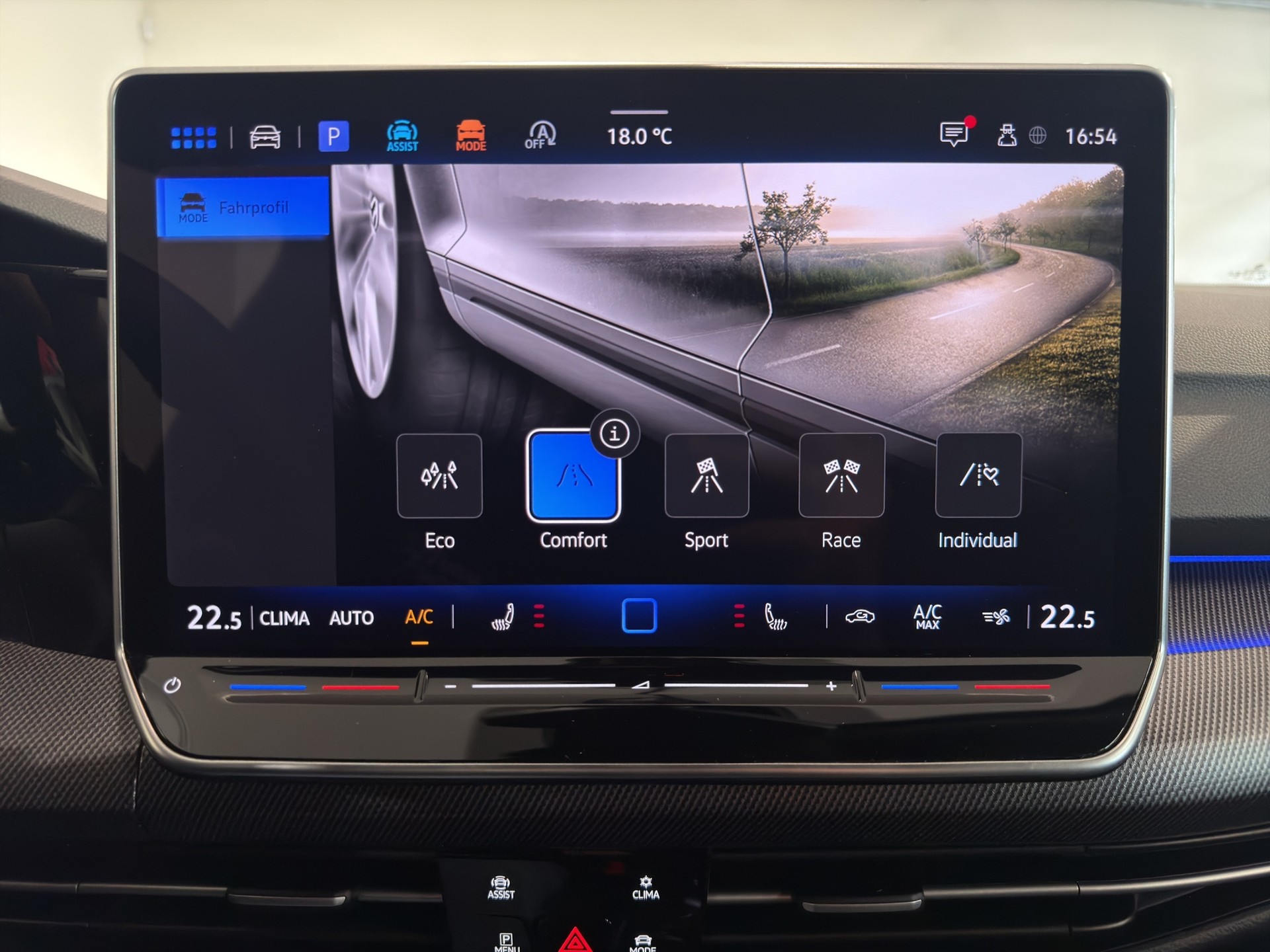 VW Golf Variant 2.0 TSI R DSG 4 Motion-image-19