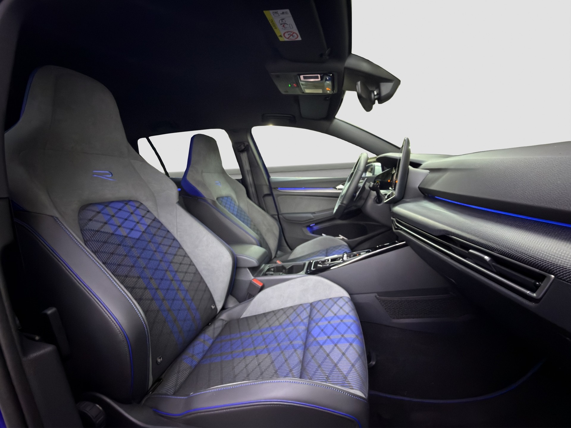 VW Golf Variant 2.0 TSI R DSG 4 Motion-image-12