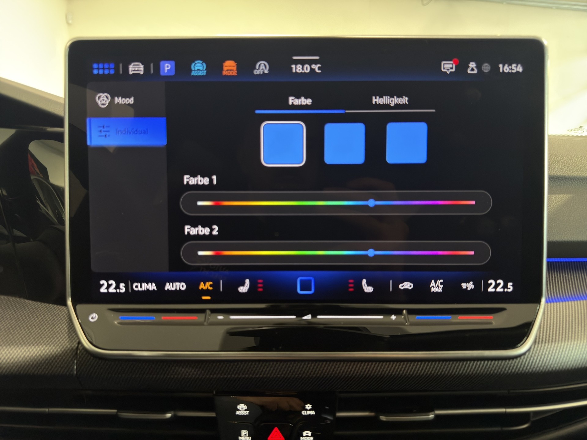VW Golf Variant 2.0 TSI R DSG 4 Motion-image-21