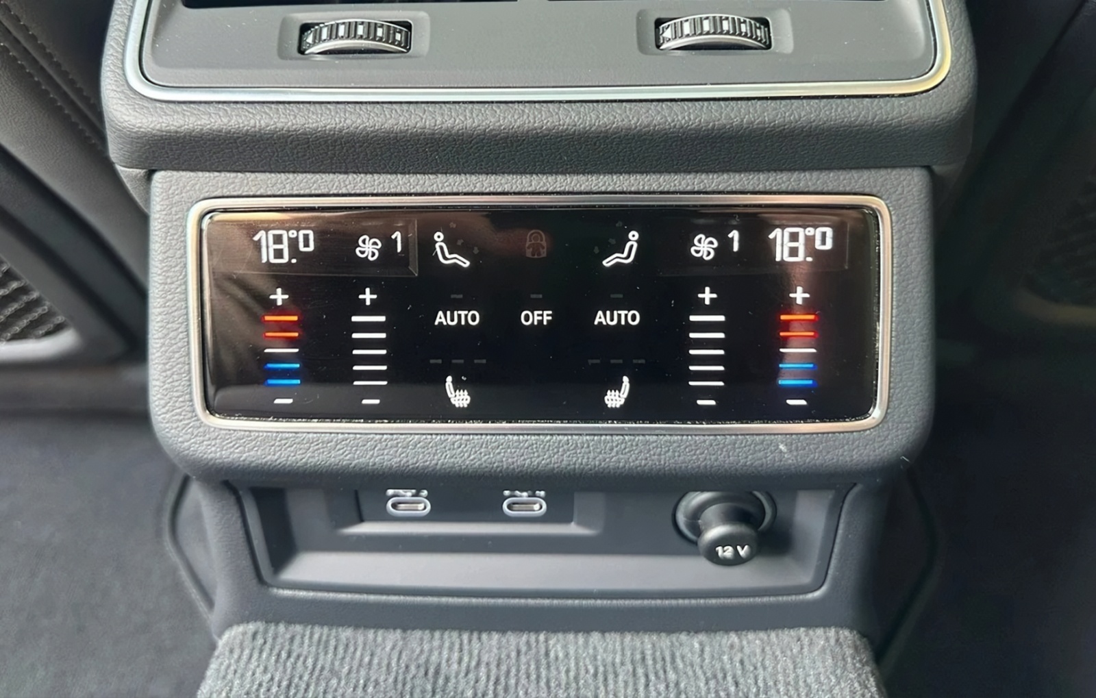 AUDI RS6 Avant 4.0 V8 TFSI quattro T-Tronic / KERAMIK-image-12