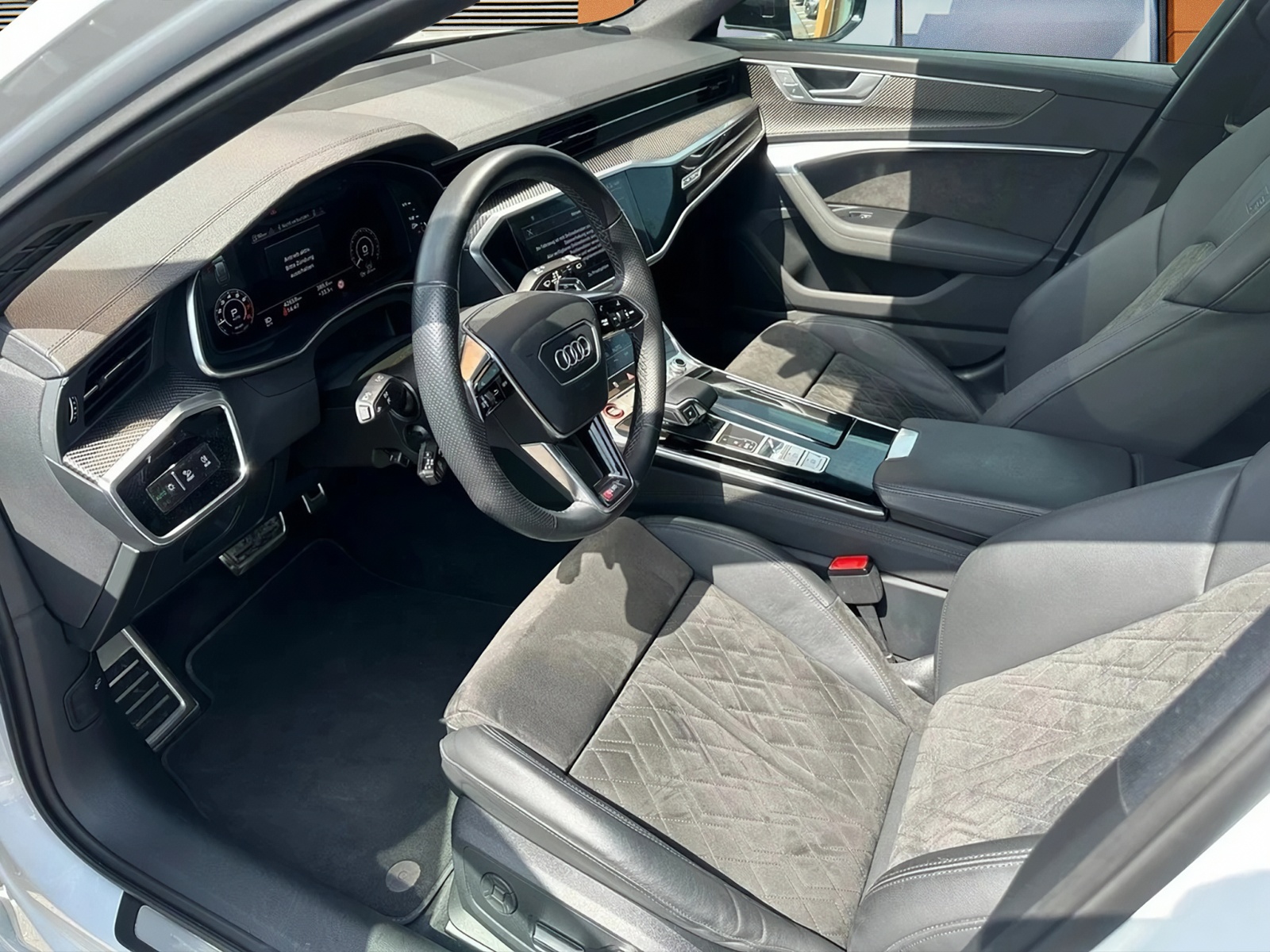 AUDI RS6 Avant 4.0 V8 TFSI quattro T-Tronic / KERAMIK-image-8