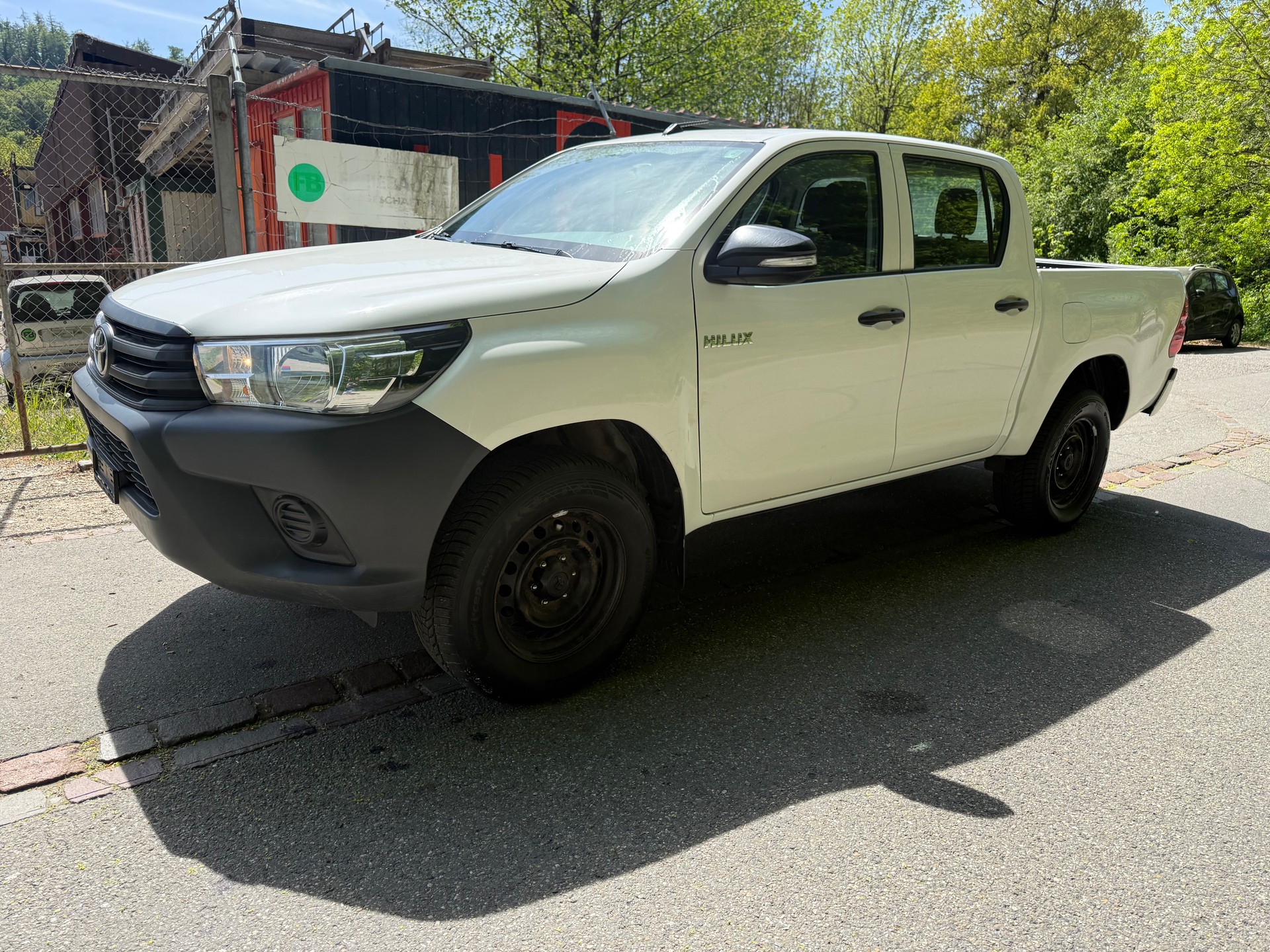 TOYOTA Hilux 2.4D-4D Luna Double Cab 4x4-image-2