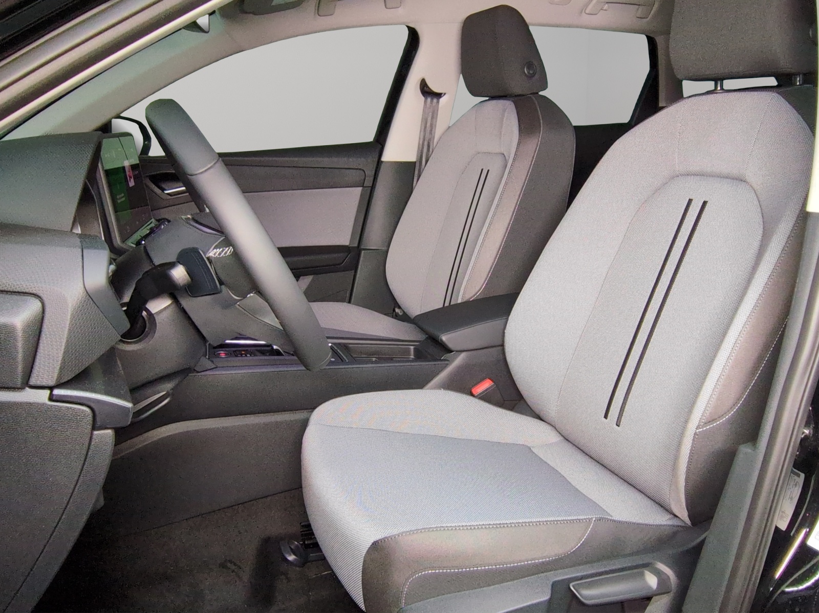 SEAT Leon ST 1.5 eHybrid pHEV DSG Style-image-5