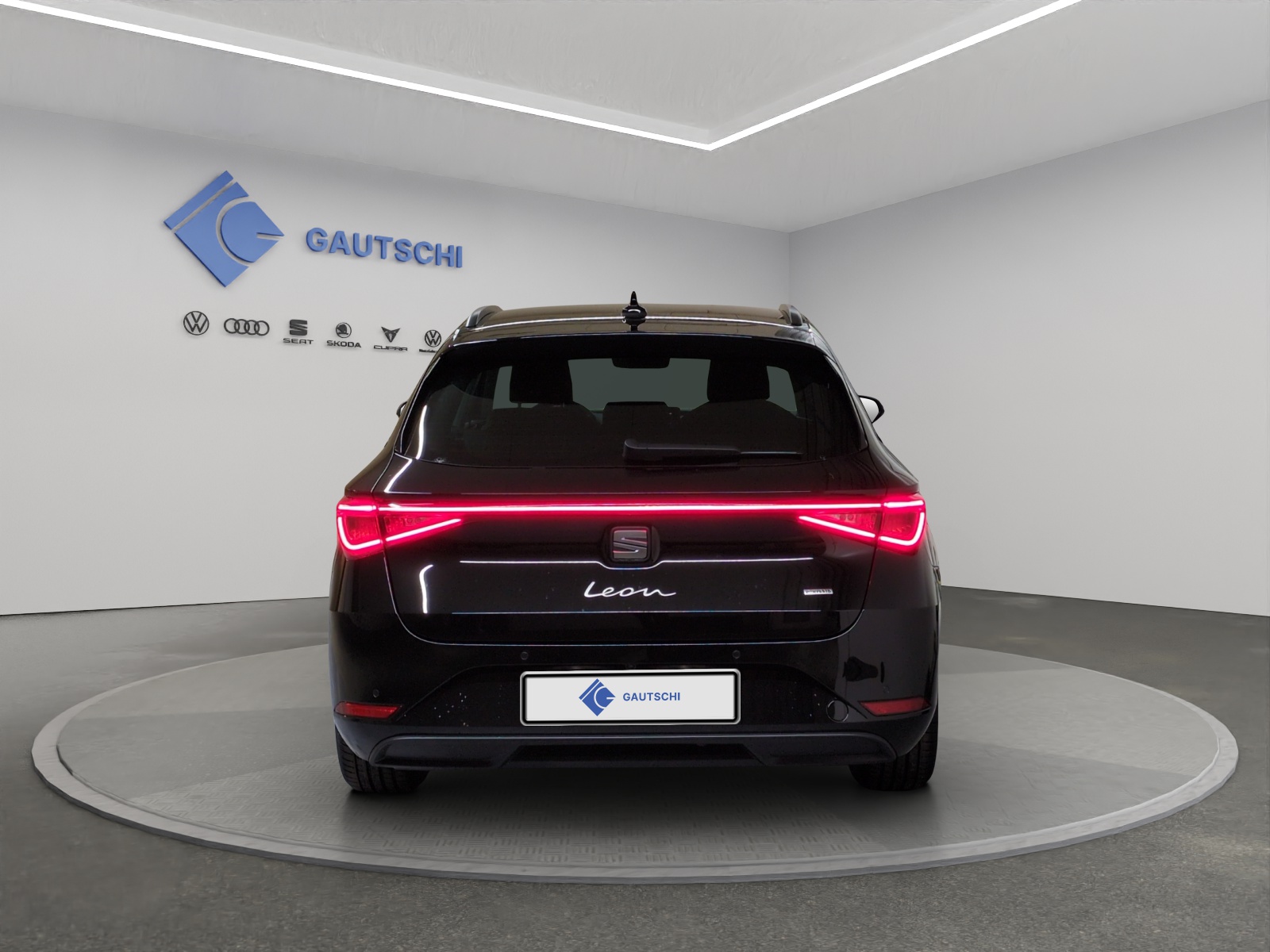 SEAT Leon ST 1.5 eHybrid pHEV DSG Style-image-3