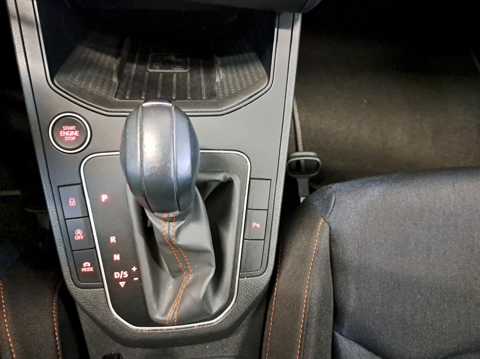 SEAT Ibiza 1.0 TSI 110 FR DSG-image-12