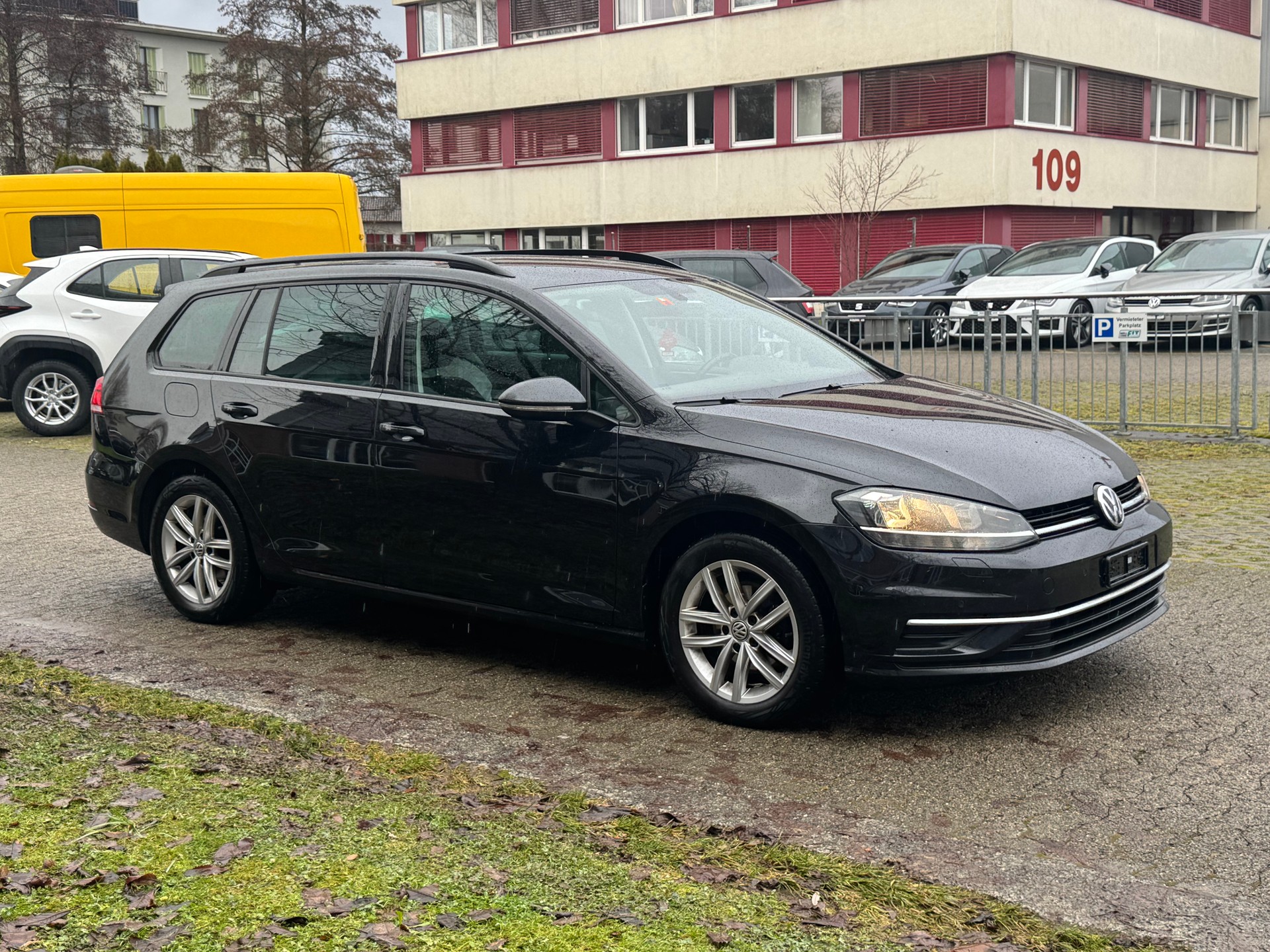 VW Golf 1.6 TDI Comfortline Swiss Line Limited-image-2
