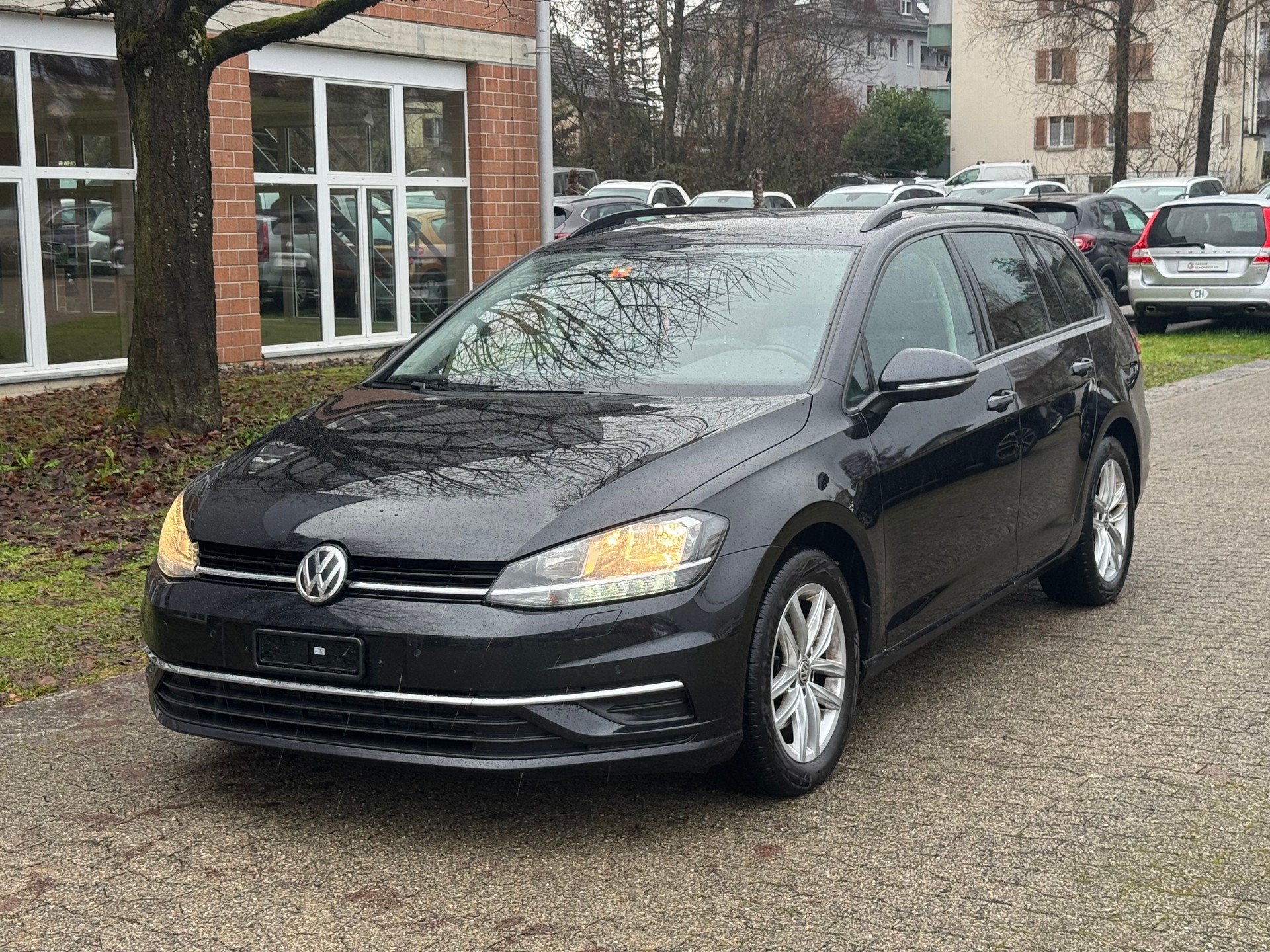 VW Golf 1.6 TDI Comfortline Swiss Line Limited-image-1