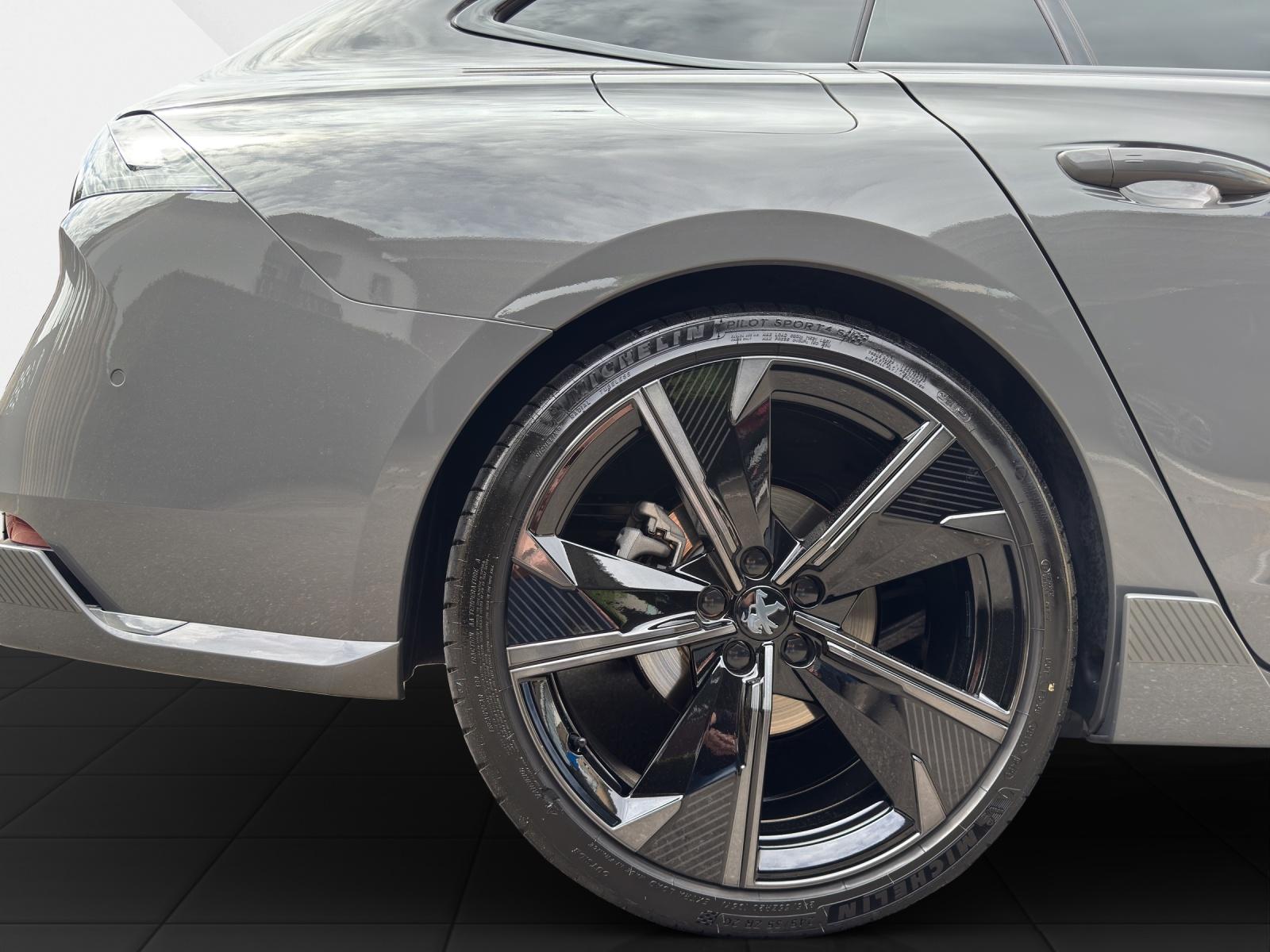 PEUGEOT 508 SW PSE 1.6 Plug-in Hybrid4-image-22