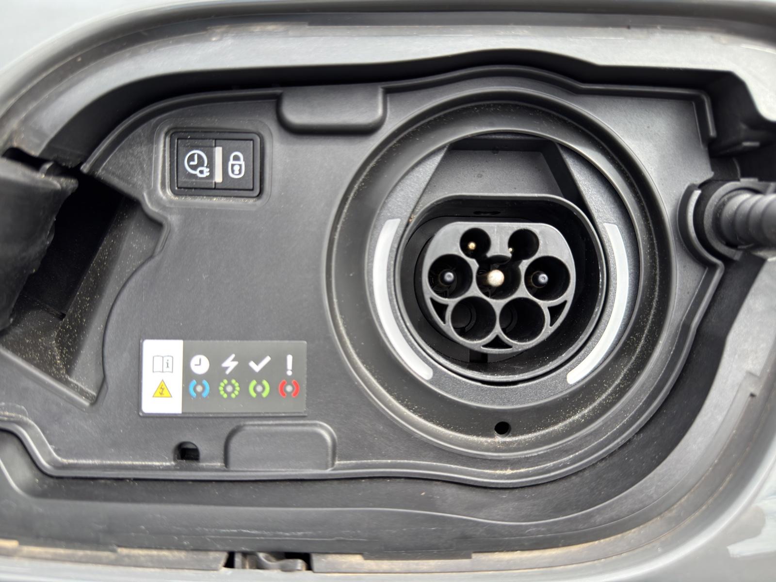 PEUGEOT 508 SW PSE 1.6 Plug-in Hybrid4-image-25
