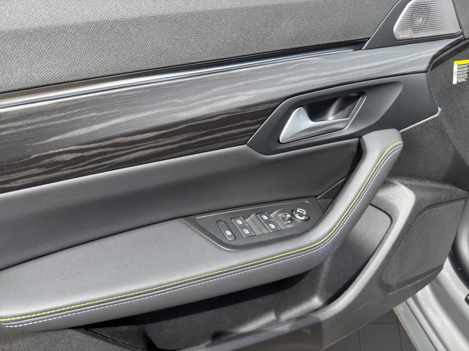 PEUGEOT 508 SW PSE 1.6 Plug-in Hybrid4-image-17