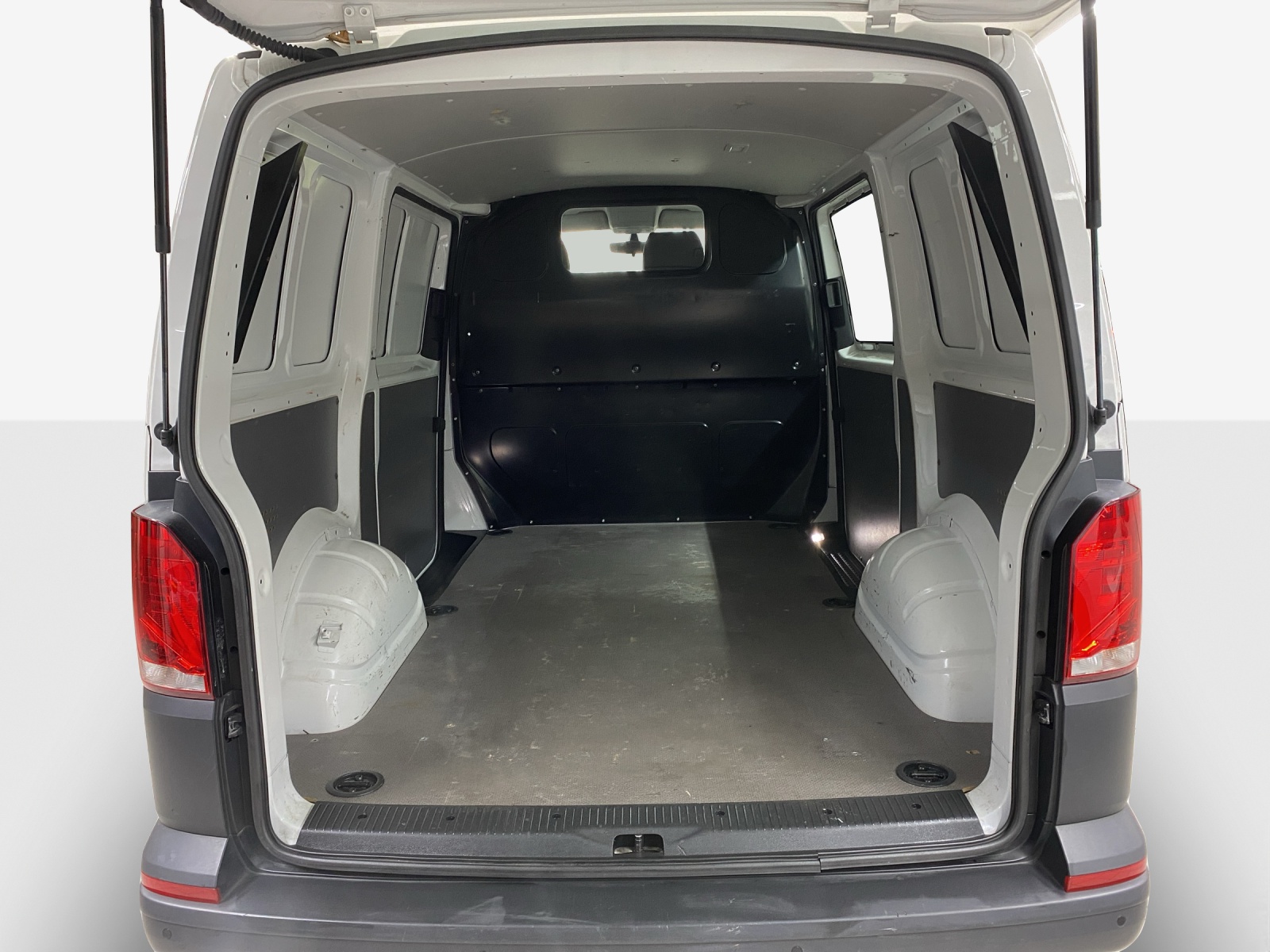 VW T6.1 2.0 TDI-image-12