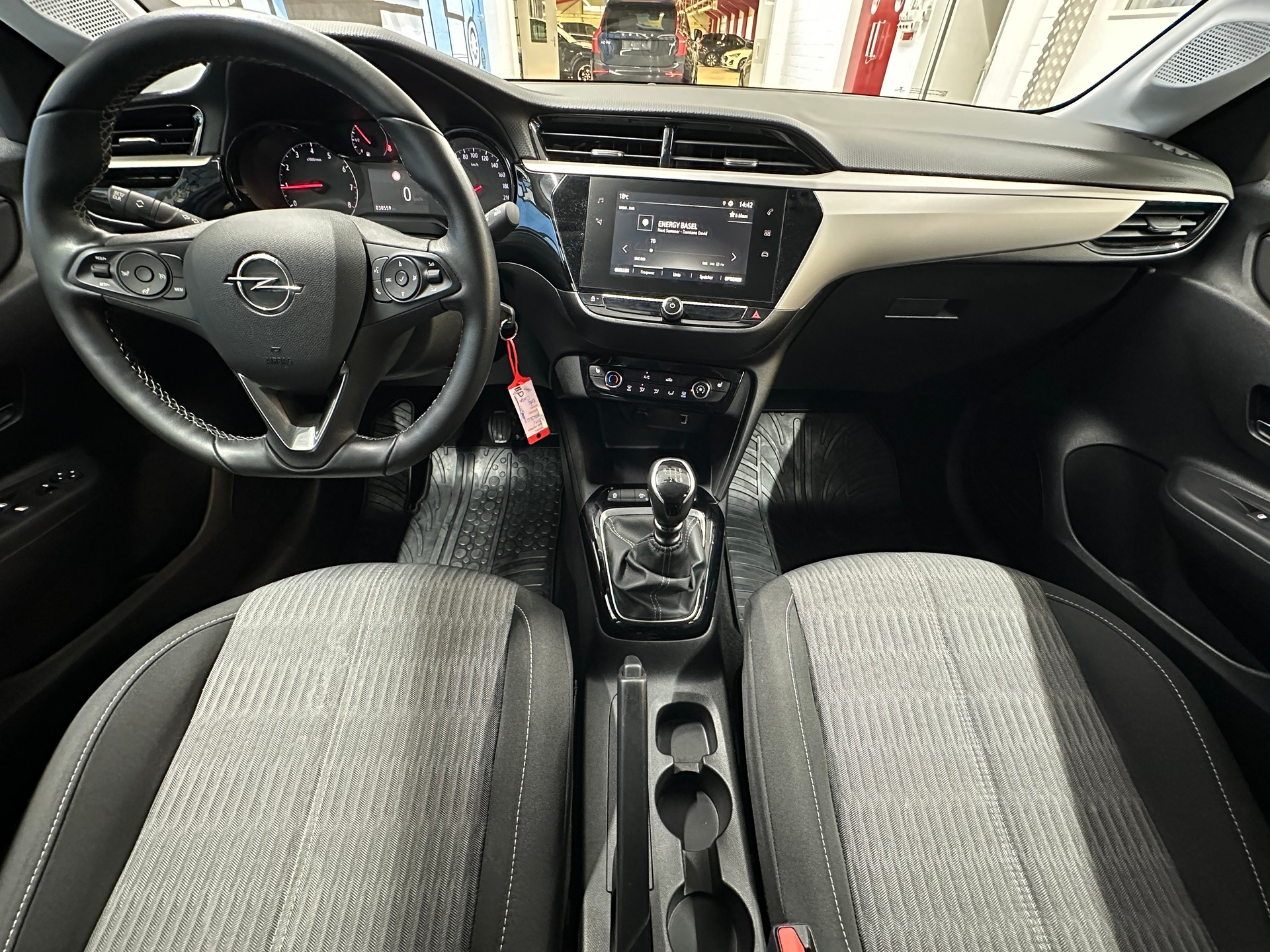 OPEL Corsa 1.2 TP Edition-image-9