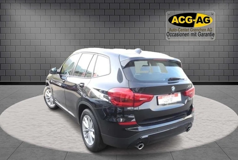 BMW X3 xDrive 20d Steptronic ** mit Voll-Leder Sitze ** Frisch ab MFK und Service **-image-3