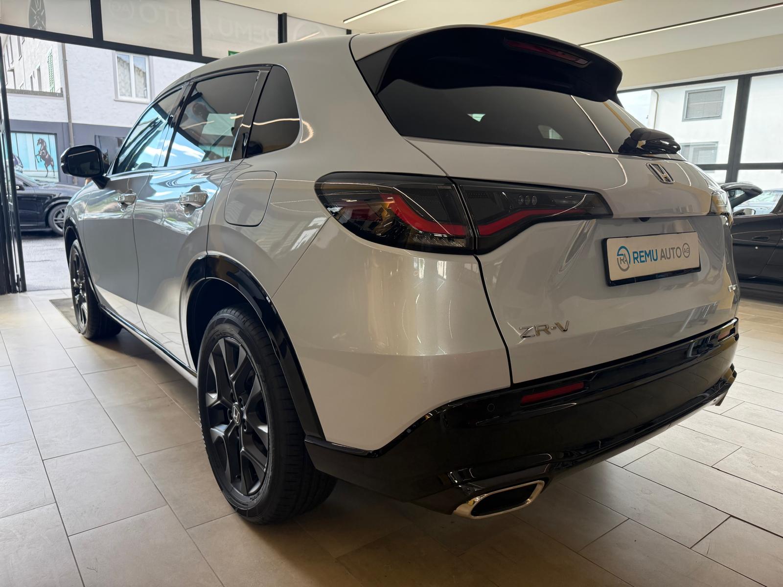 HONDA ZR-V 2.0i MMD Hybrid Sport Automatic-image-6