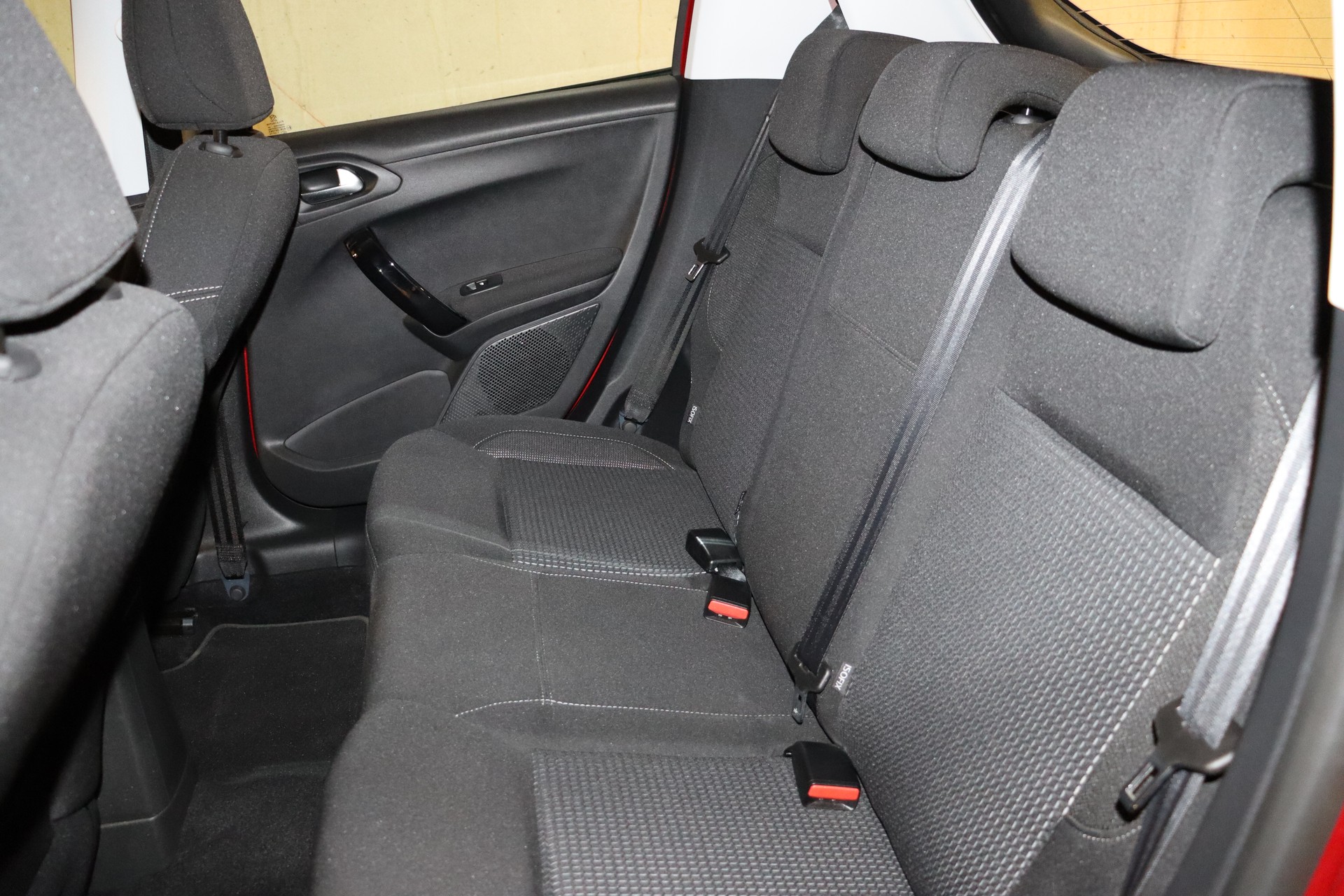PEUGEOT 208 1.2 PureTech Allure-image-13