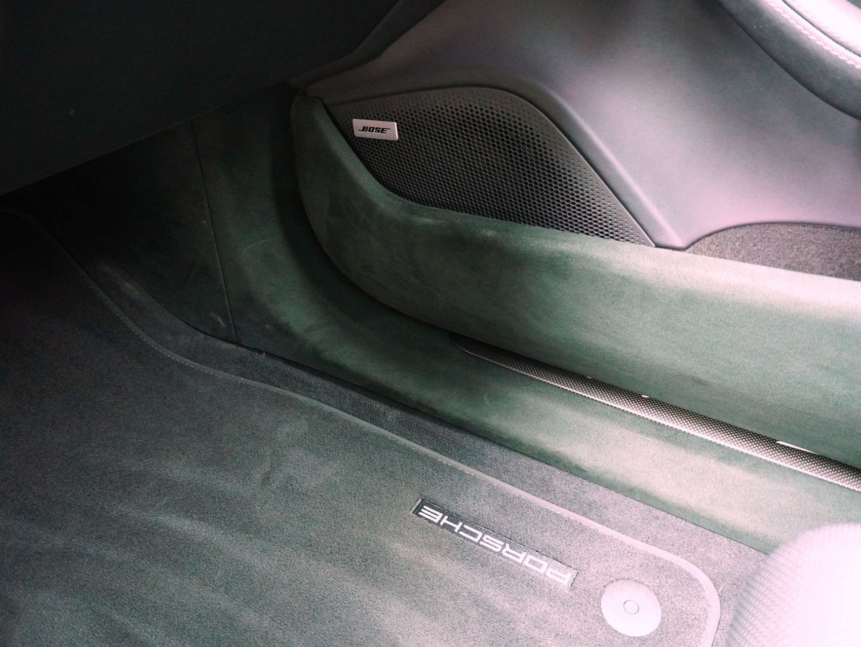 PORSCHE Taycan Turbo-image-16