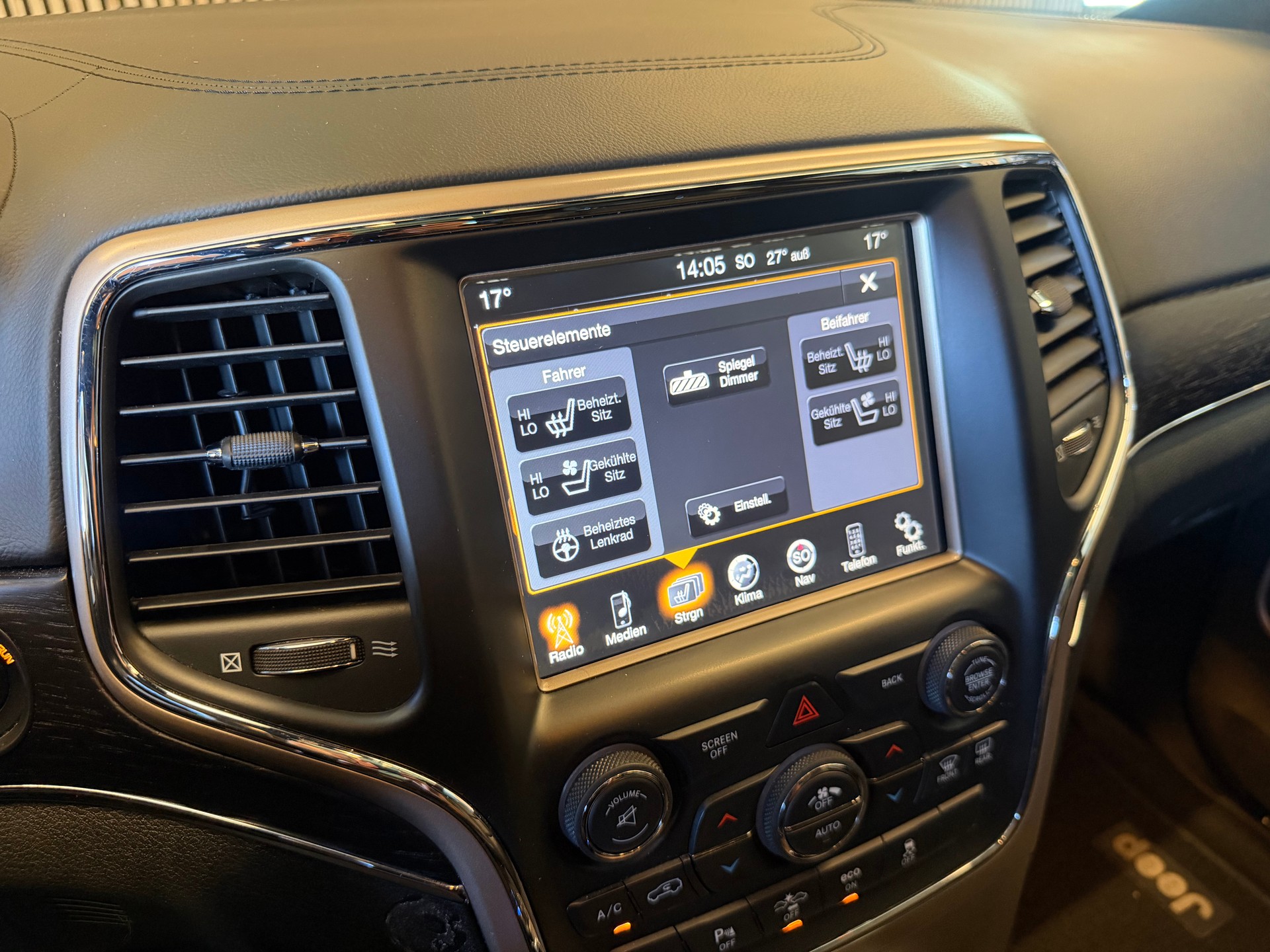 JEEP Grand Cherokee 3.0 CRD 250 Summit-image-22