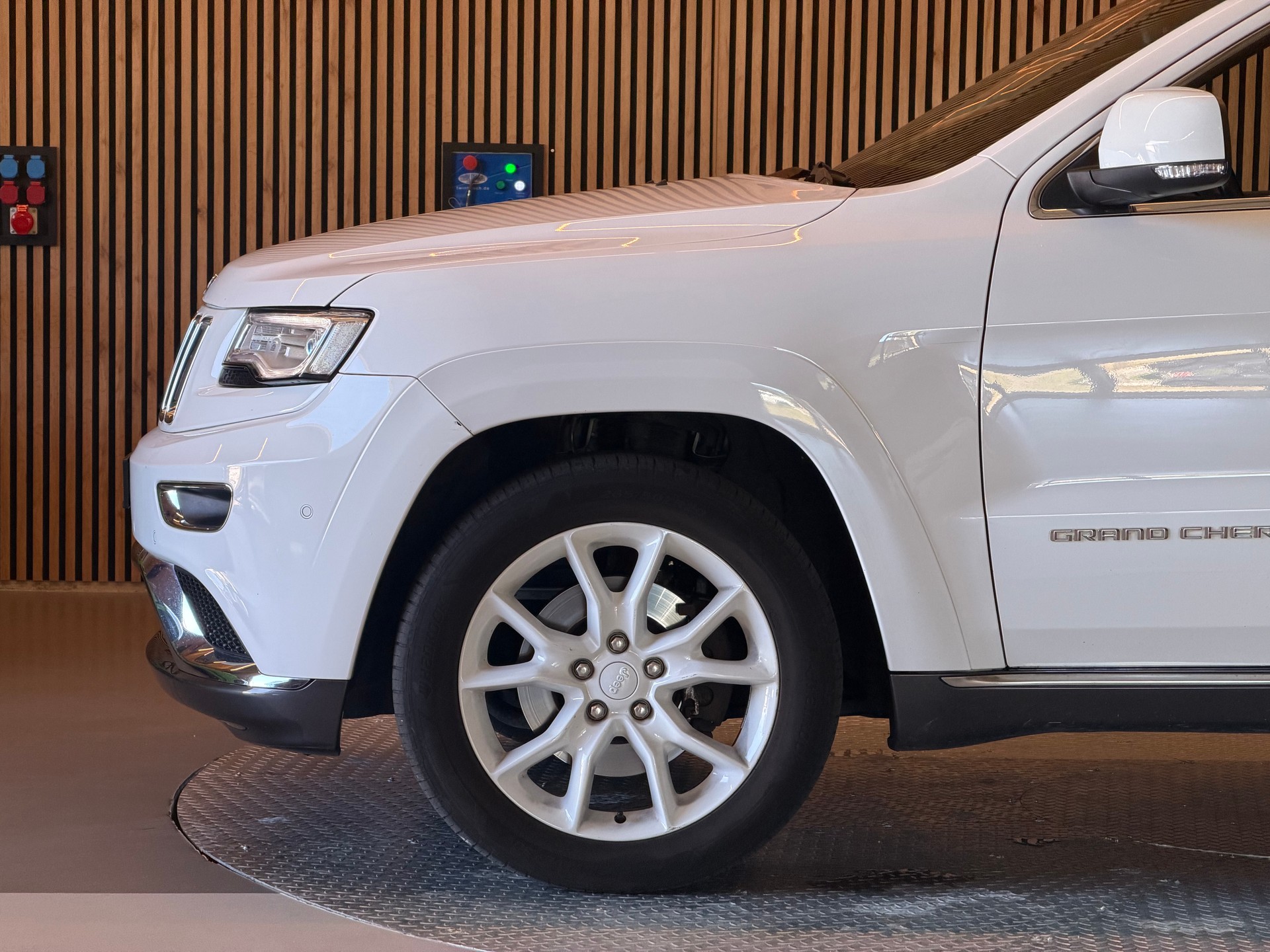 JEEP Grand Cherokee 3.0 CRD 250 Summit-image-7