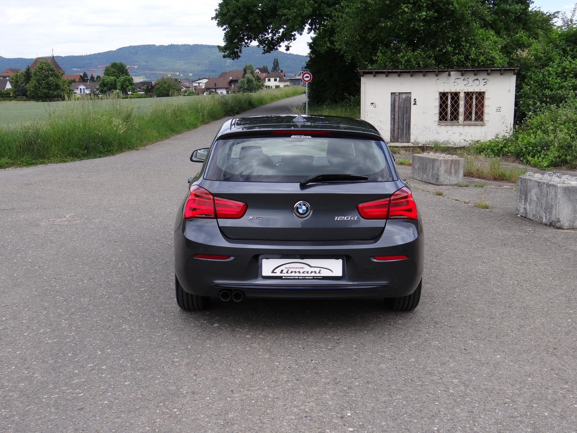 BMW 120d xDrive Sport Line Steptronic-image-6