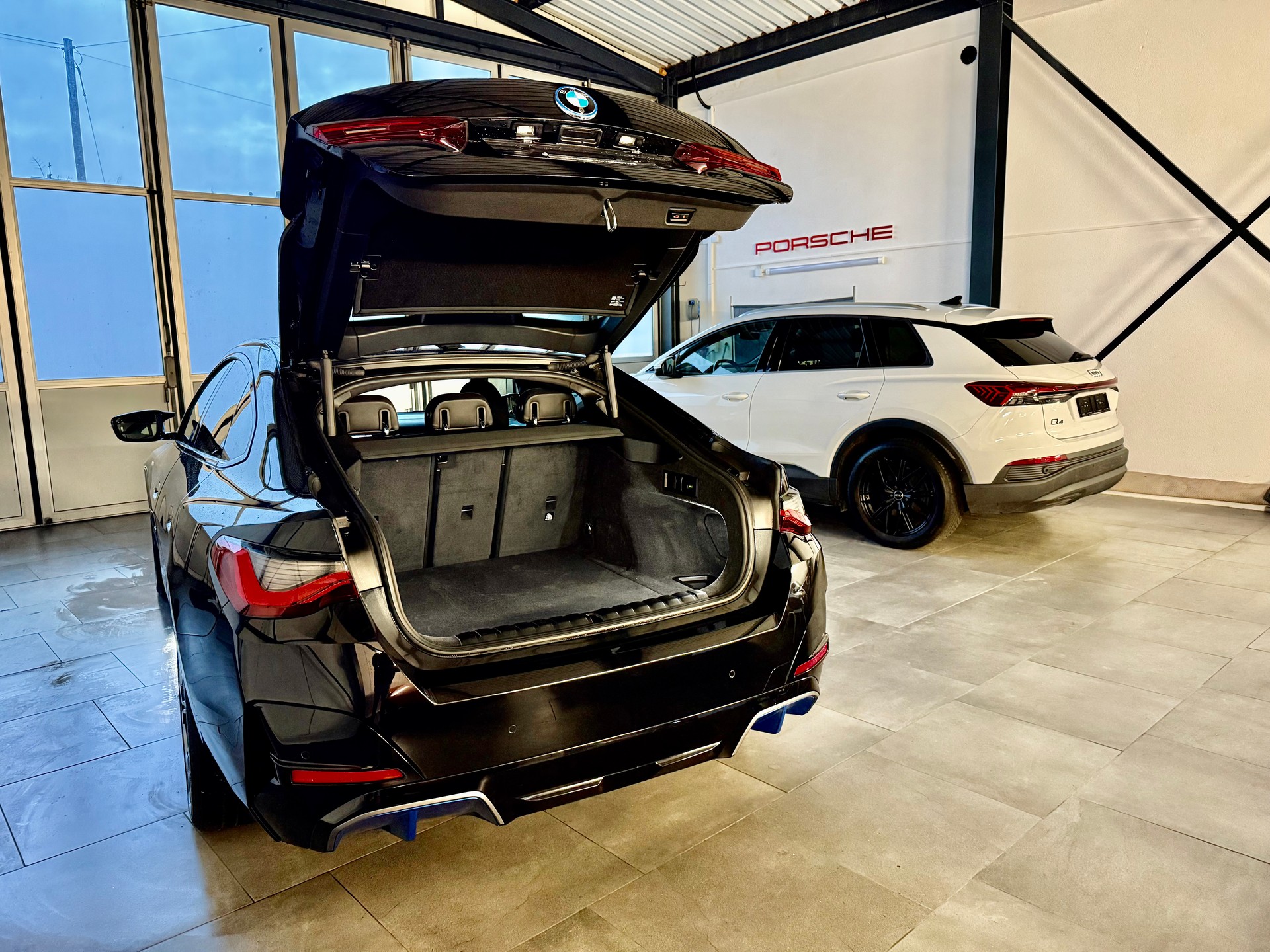 BMW i4 M50 M Sport Pro-image-4