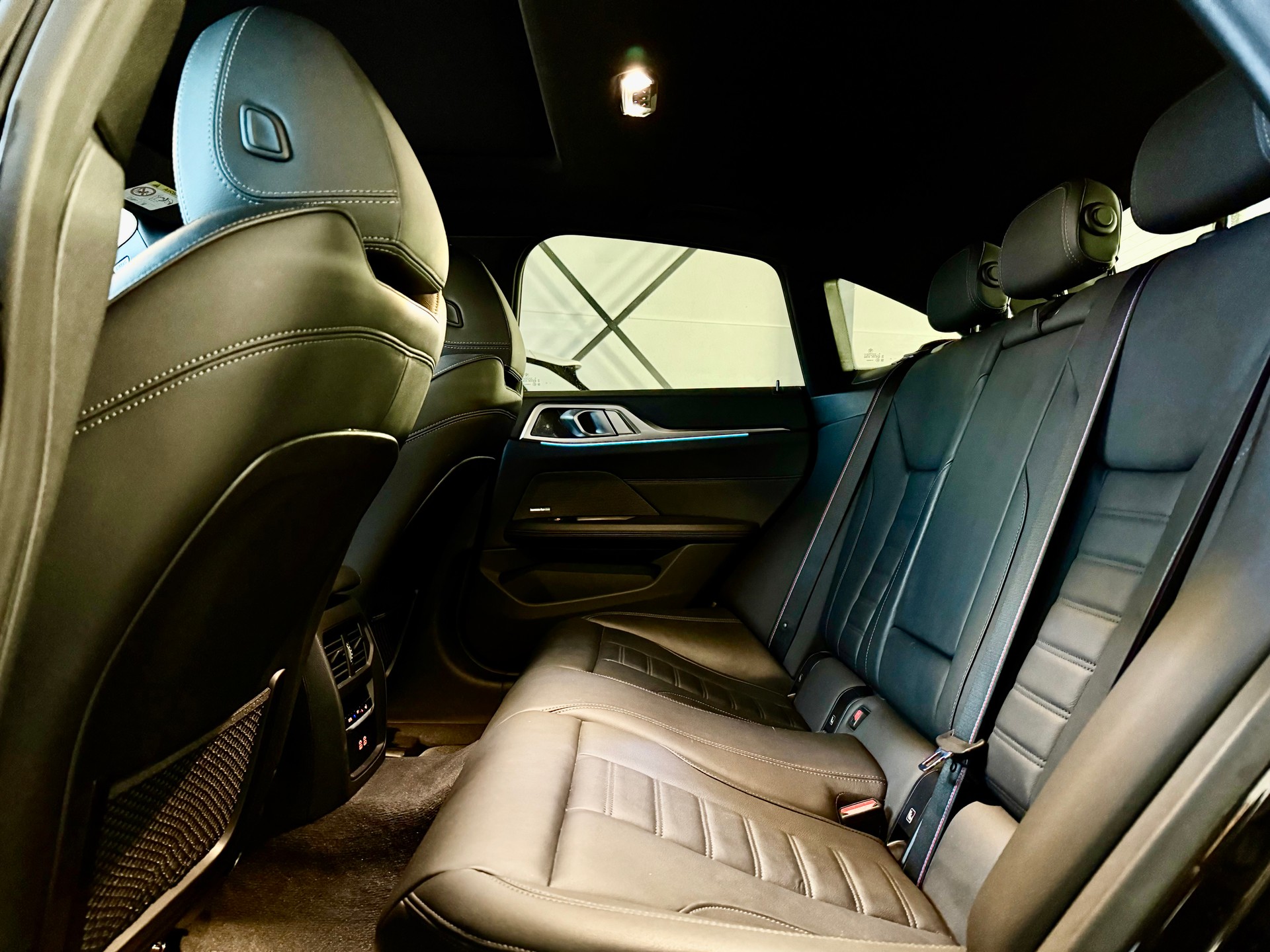 BMW i4 M50 M Sport Pro-image-9