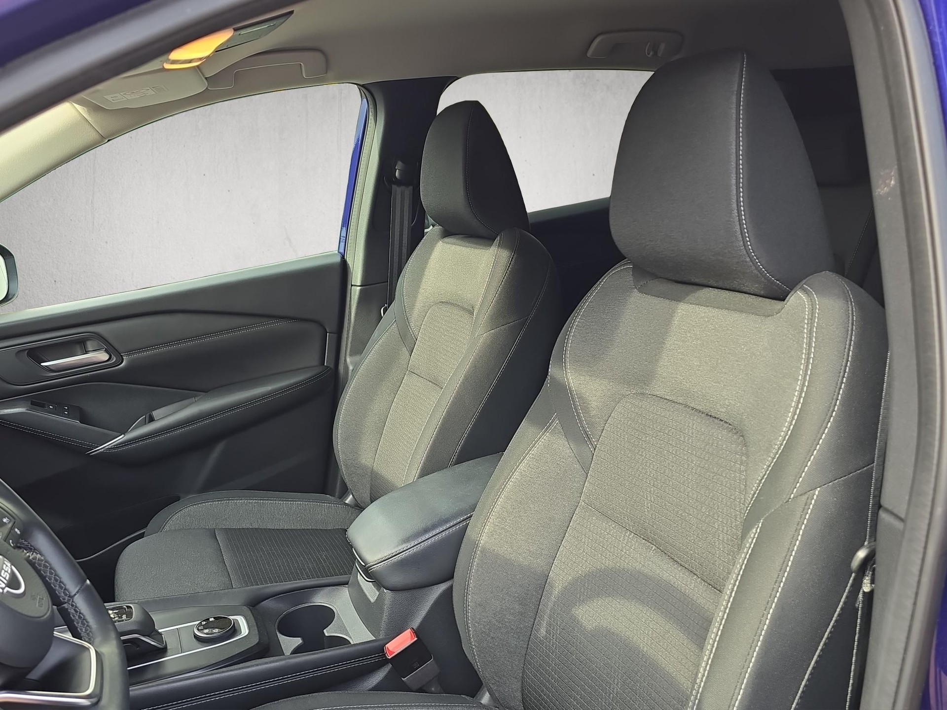 NISSAN Qashqai 1.3 DIG-T N-Connecta 4x4-image-9