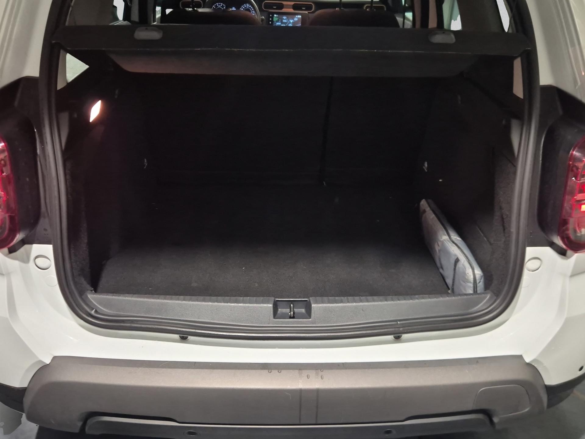 DACIA Duster TCe 150 Extreme EDC 4x2-image-15