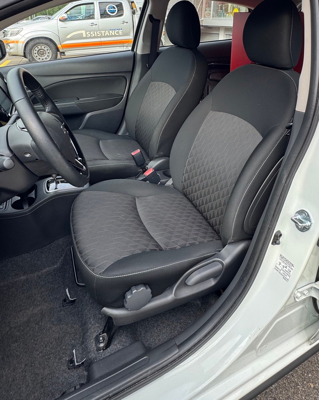 MITSUBISHI Space Star 1.2 CVT Inform-image-9