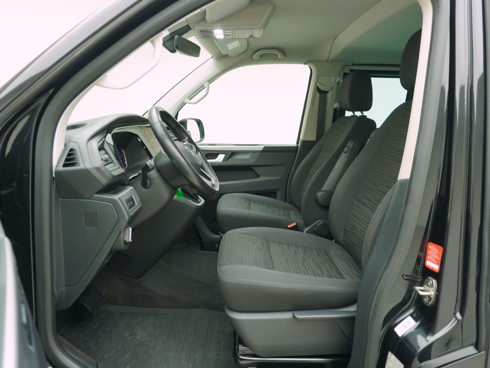 VW T6.1 Multivan 3400 2.0 TDI DSG Comfortline 4Motion-image-10