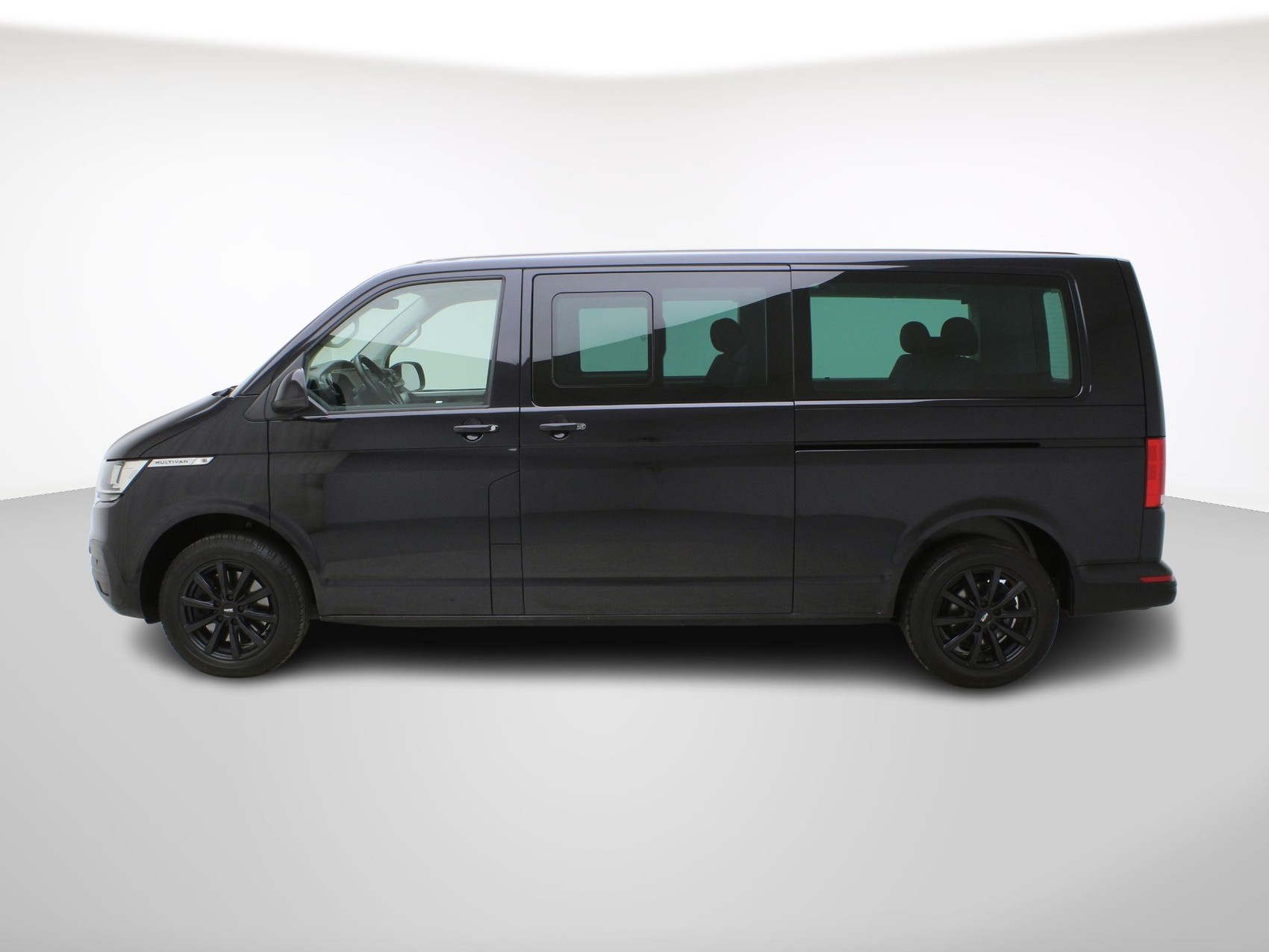 VW T6.1 Multivan 3400 2.0 TDI DSG Comfortline 4Motion-image-2