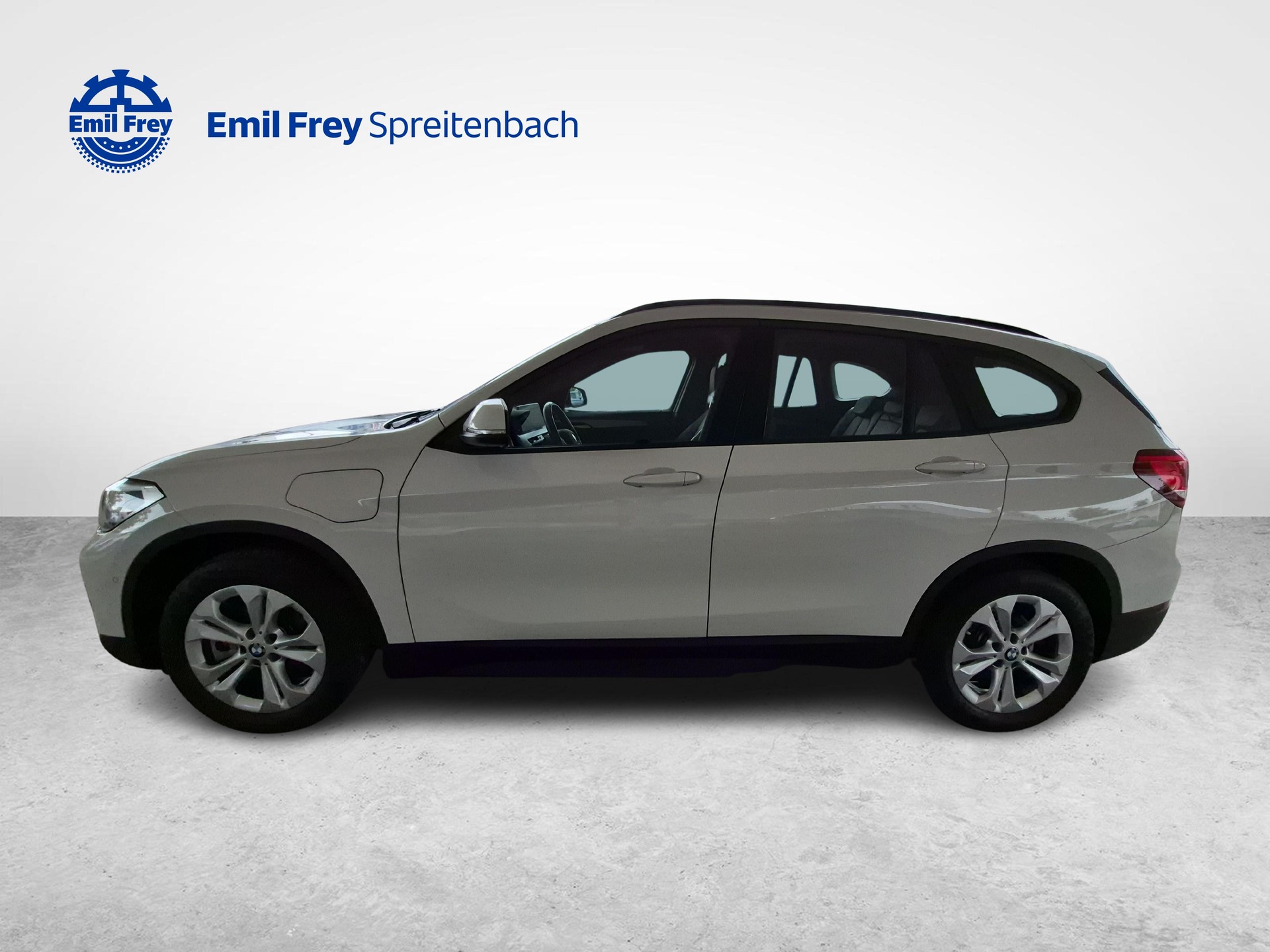 BMW X1 25e xDrive / Jetzt mit attraktivem 1.99% Leasing-image-2