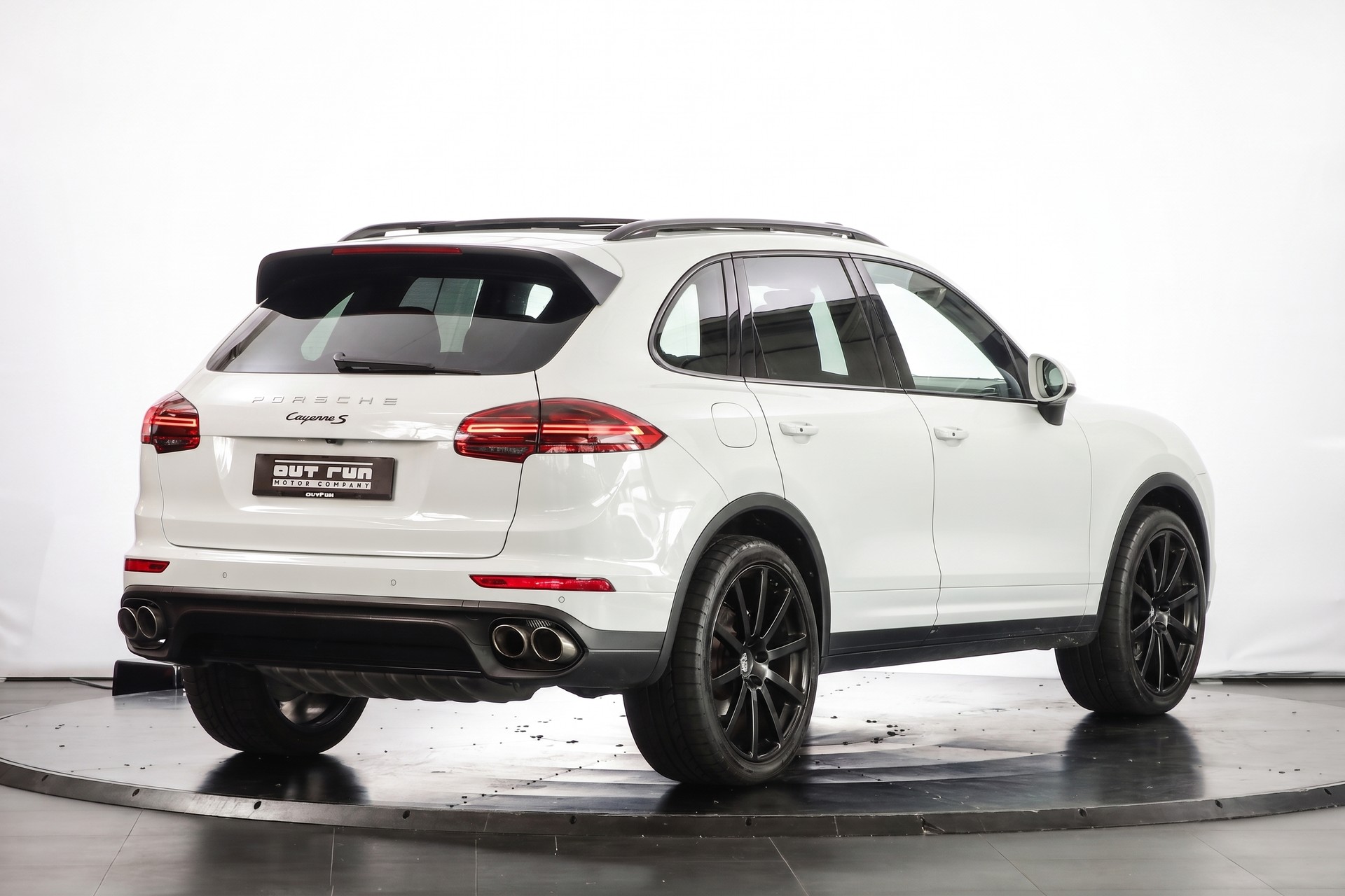PORSCHE Cayenne S-image-4