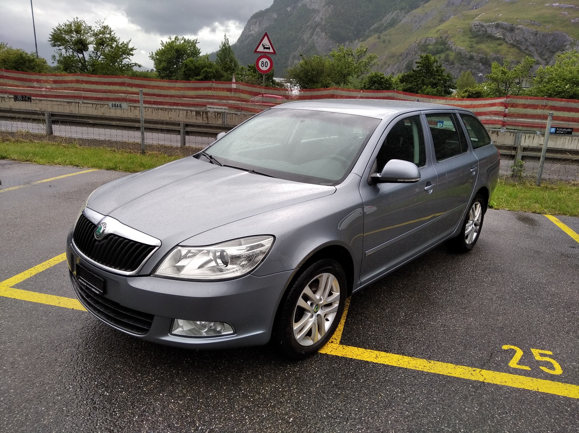 SKODA Octavia Combi 1.8 TSI Twenty 4x4-image-1