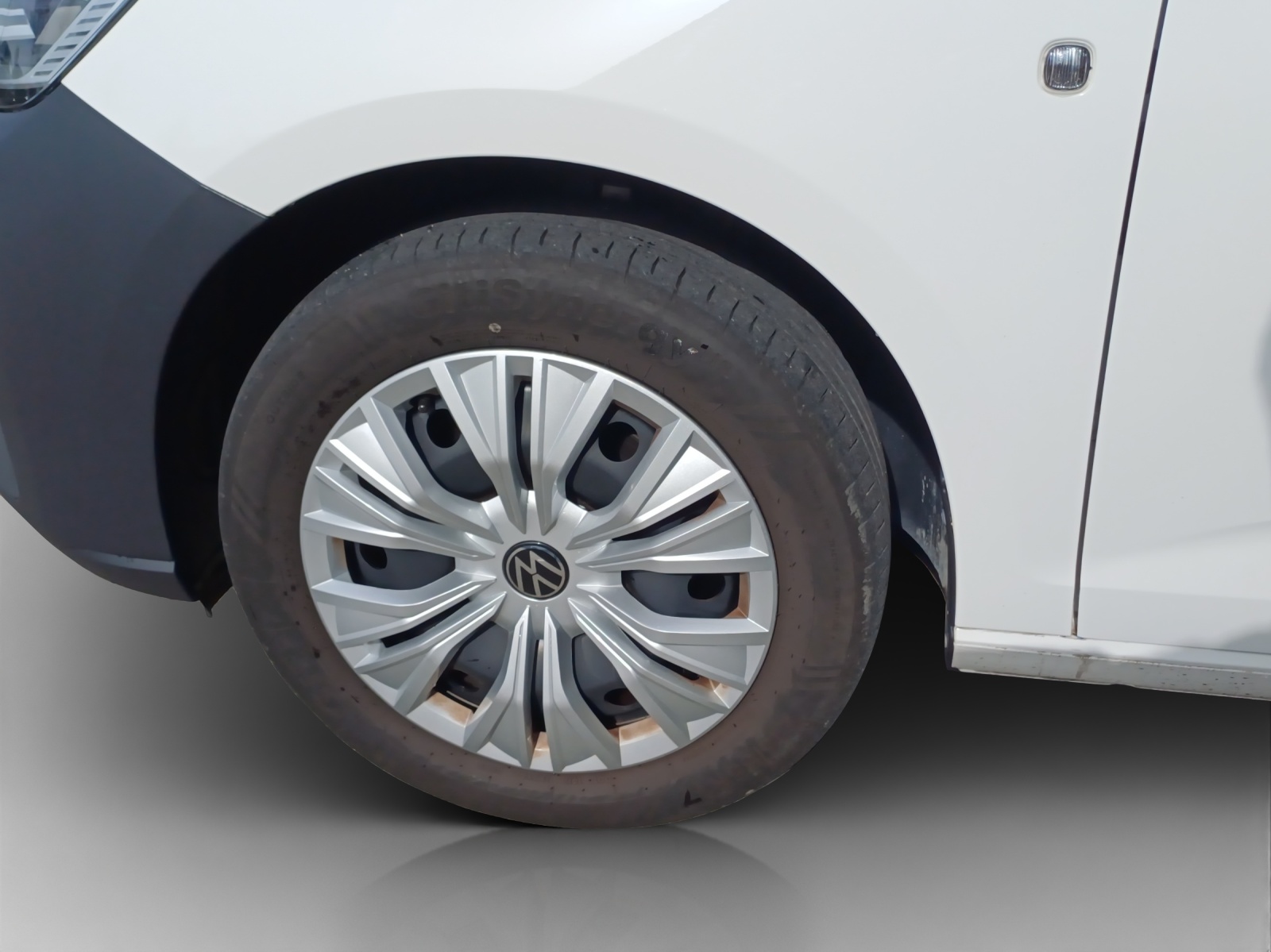VW Caddy Cargo 2.0TDI Maxi 4Motion-image-13