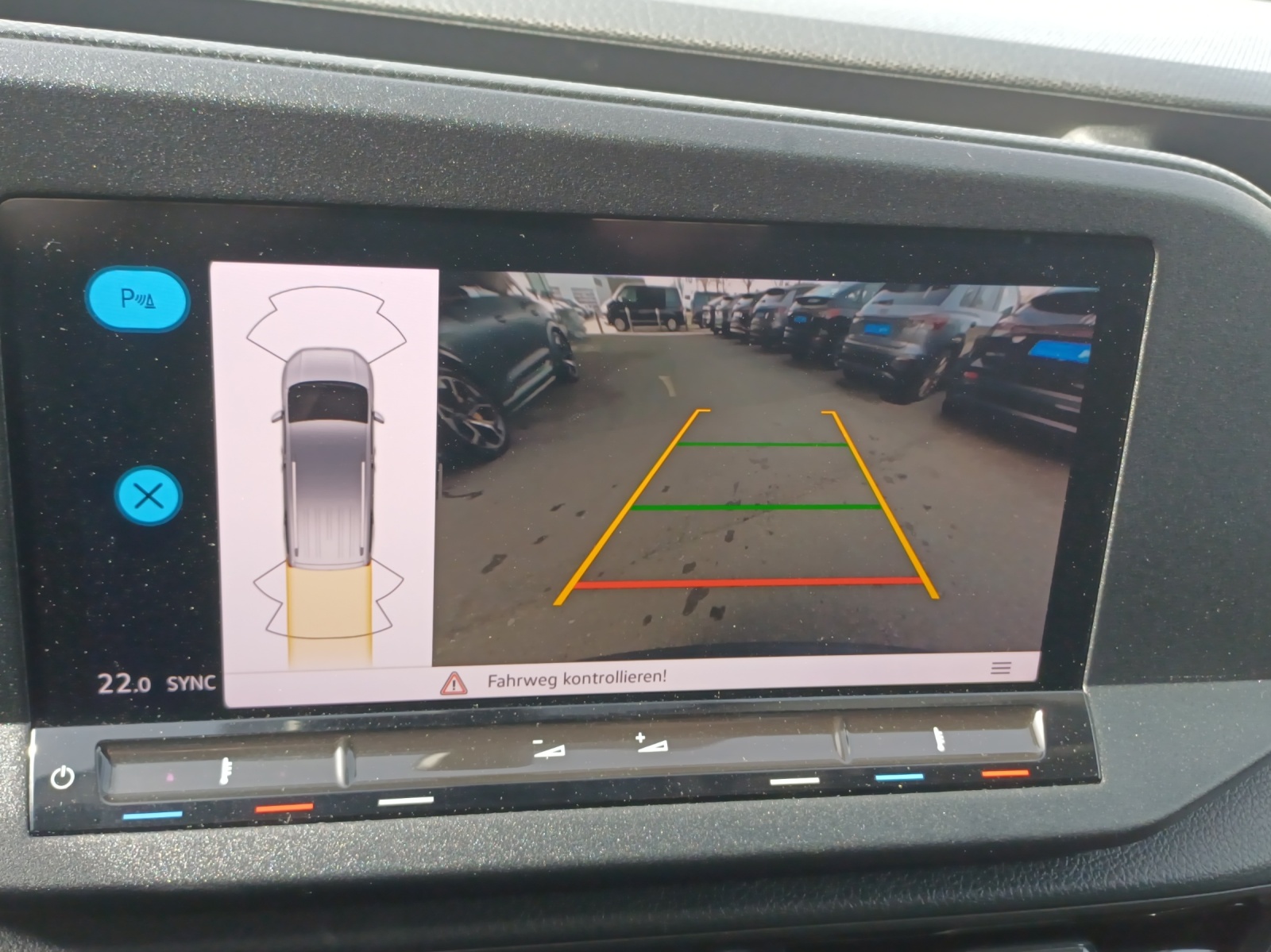 VW Caddy Cargo 2.0TDI Maxi 4Motion-image-15